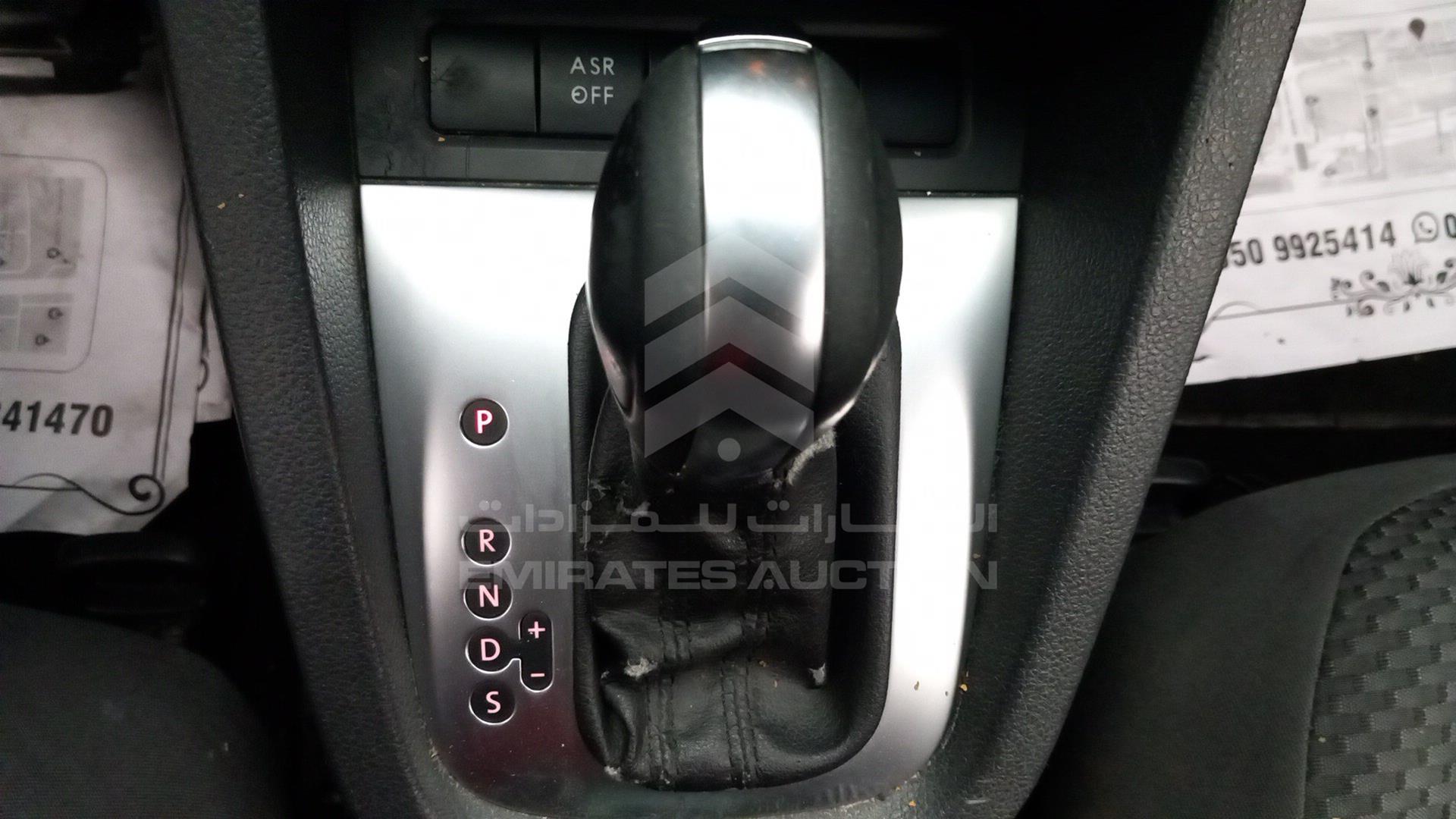 2015 VOLKSWAGEN JETTA VIN: WVWRV1AJXFM200925