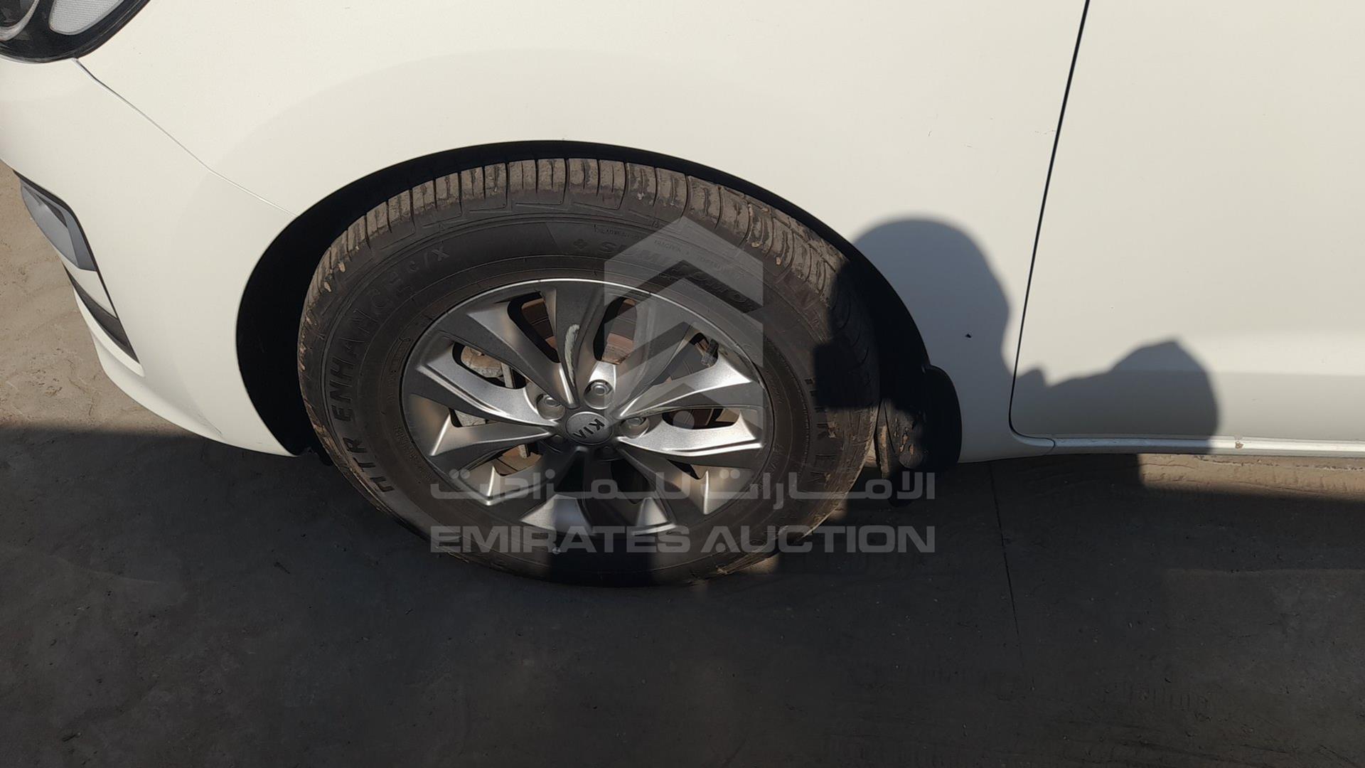 2020 KIA CARNIVAL VIN: KNAMB8126L6645485