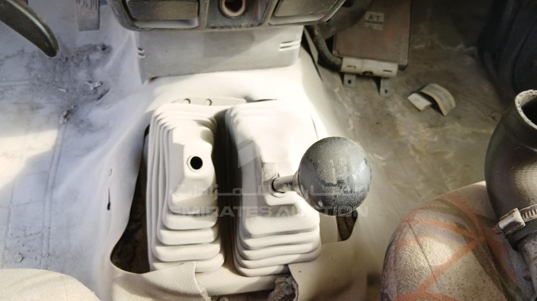 نيسان 2400 2007 — زاوية ناقل الحركة — صورة 16