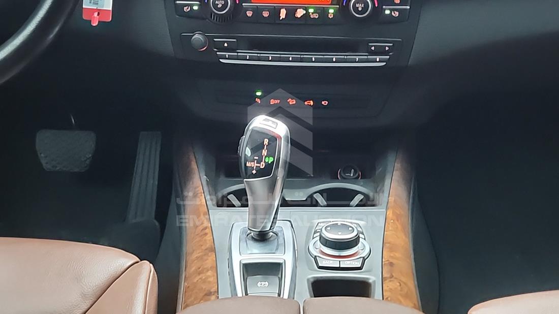 2013 BMW X5 — Gear View — Photo 18