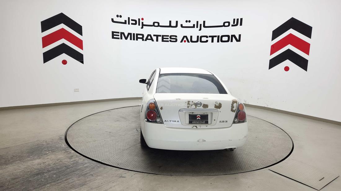 نيسان التيما 2005 — الزاوية الخلفية اليسرى — صورة 6