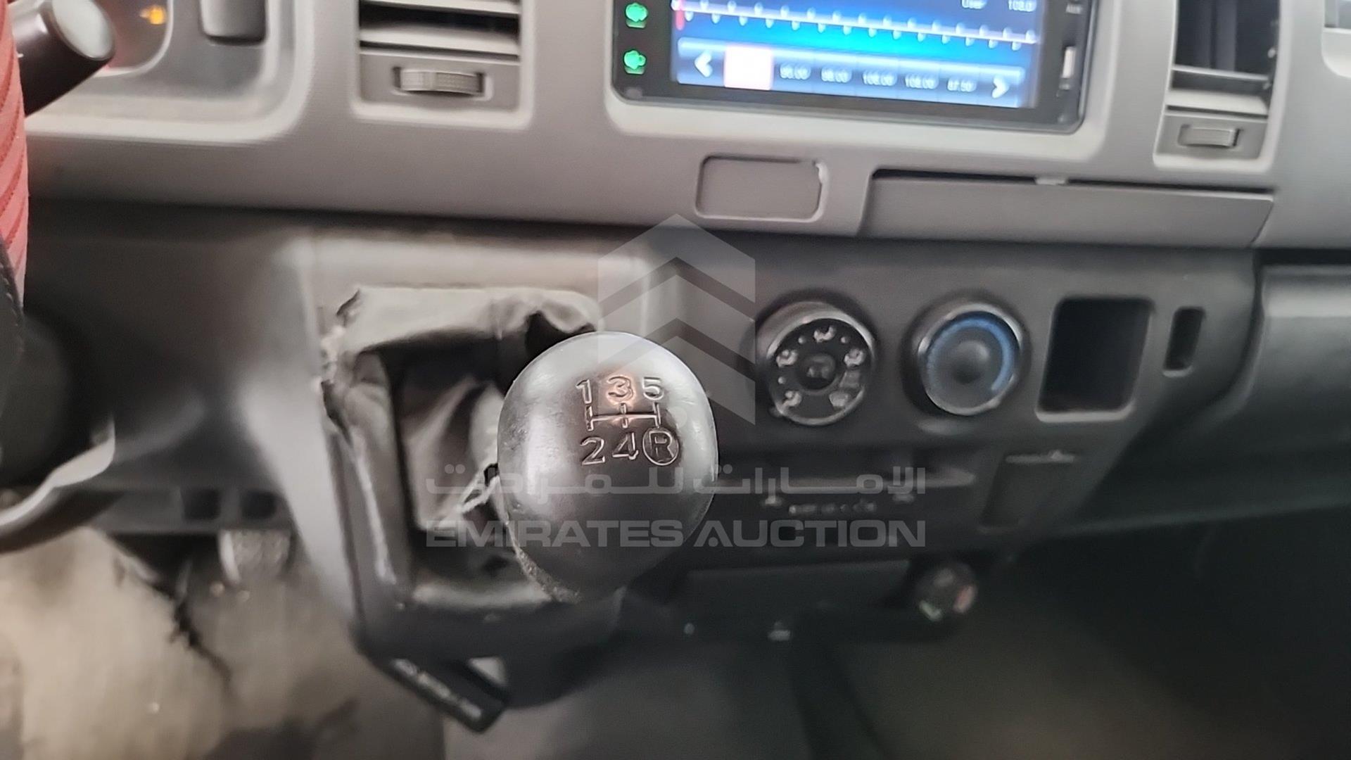2009 TOYOTA HIACE VIN: JTFHX02PX90039241
