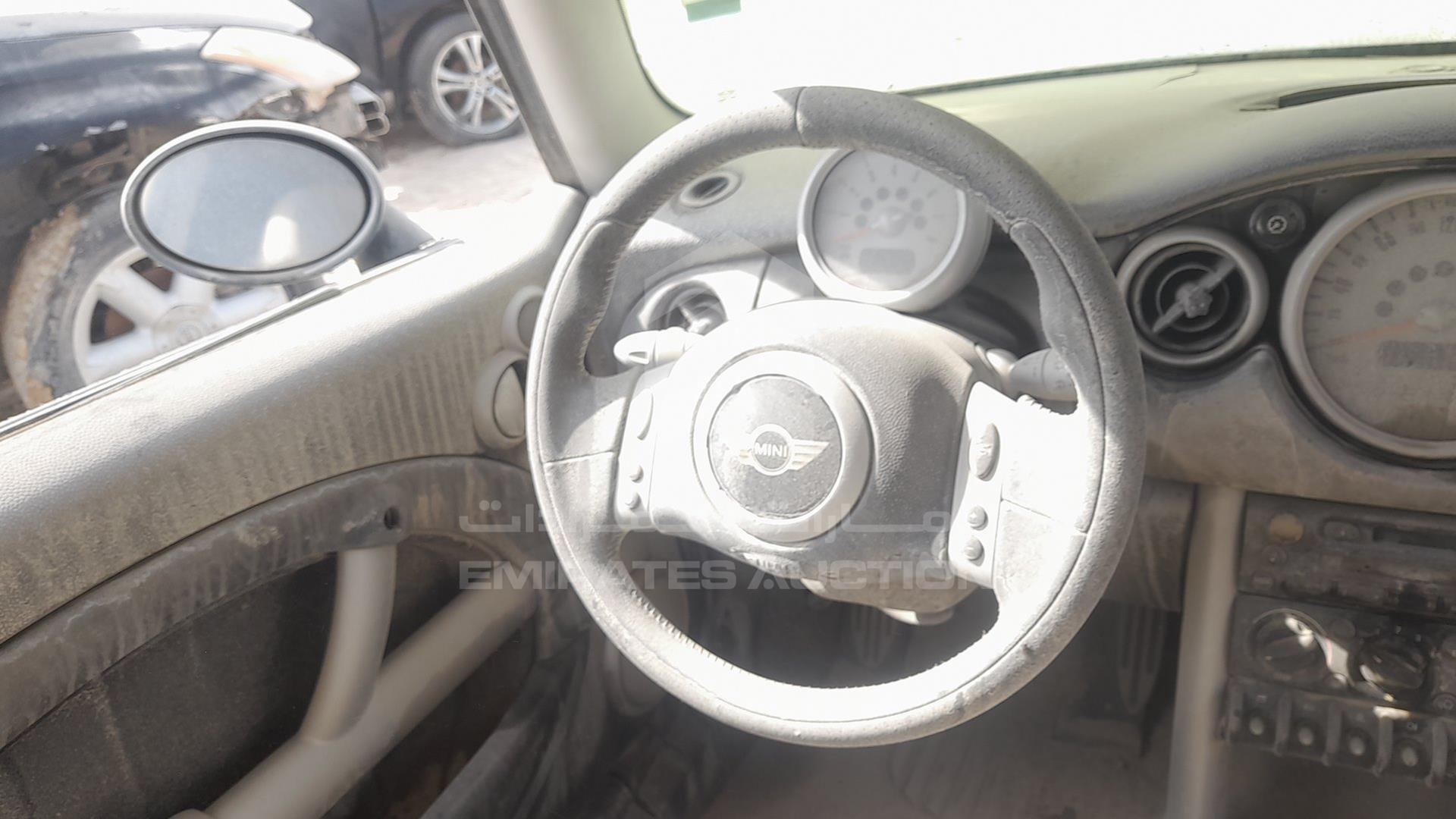 2004 MINI COOPER VIN: WMWRE31064TD12398