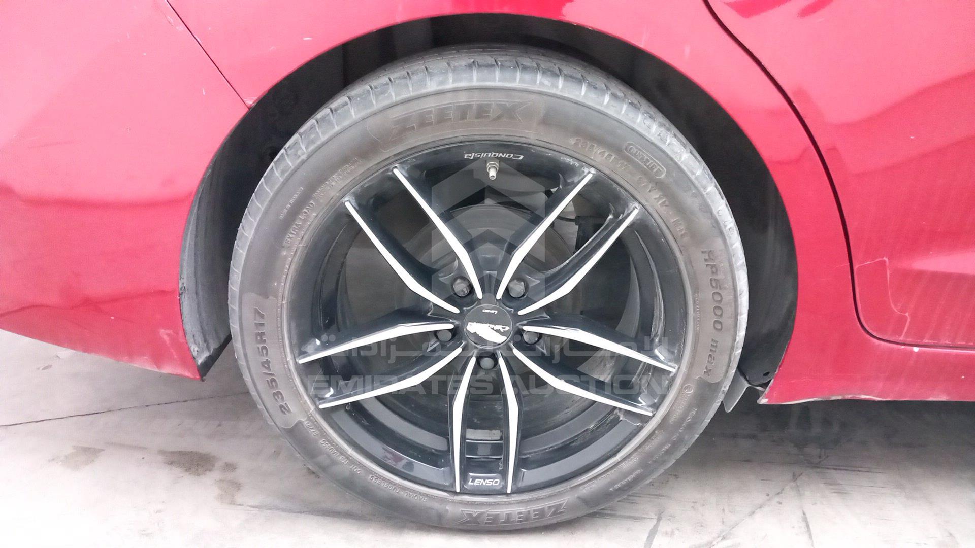 2017 HYUNDAI ELANTRA VIN: KMHD84LFXHU062300