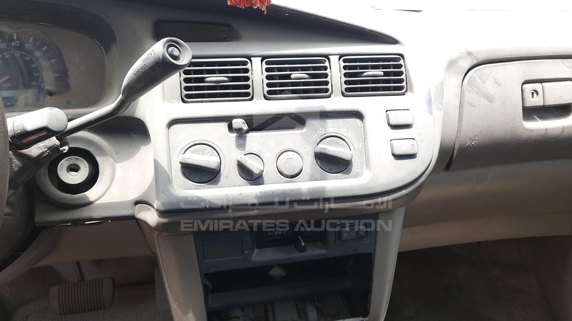 2000 TOYOTA SIENNA VIN: 4T3ZF13C9YU232654