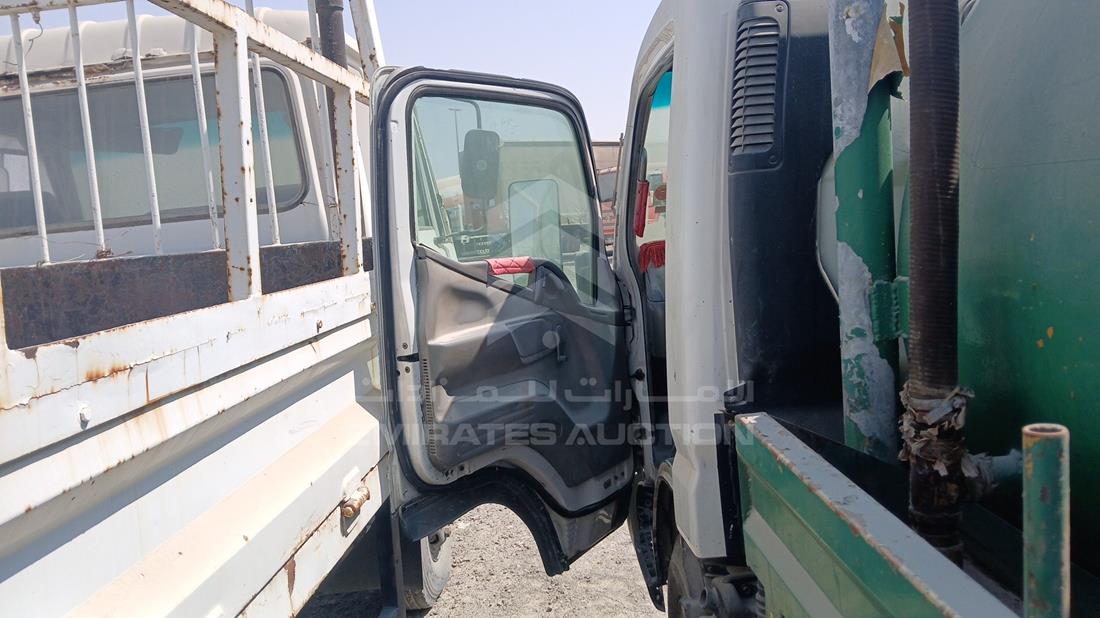 2005 Mitsubishi Canter — Front Left Door — Photo 10