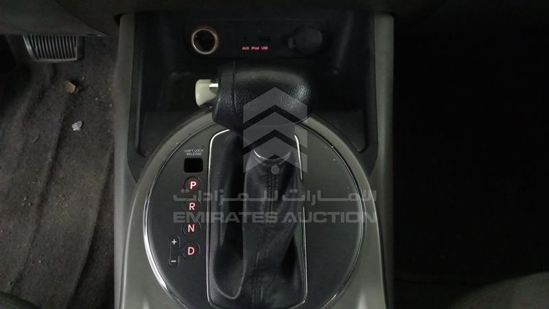 KNAPB8120D7397582 Auction: EmiratesAuction Lot: 409191 KNAPB8120D7397582 Kia Sportage 2013 SILVER Photo 17