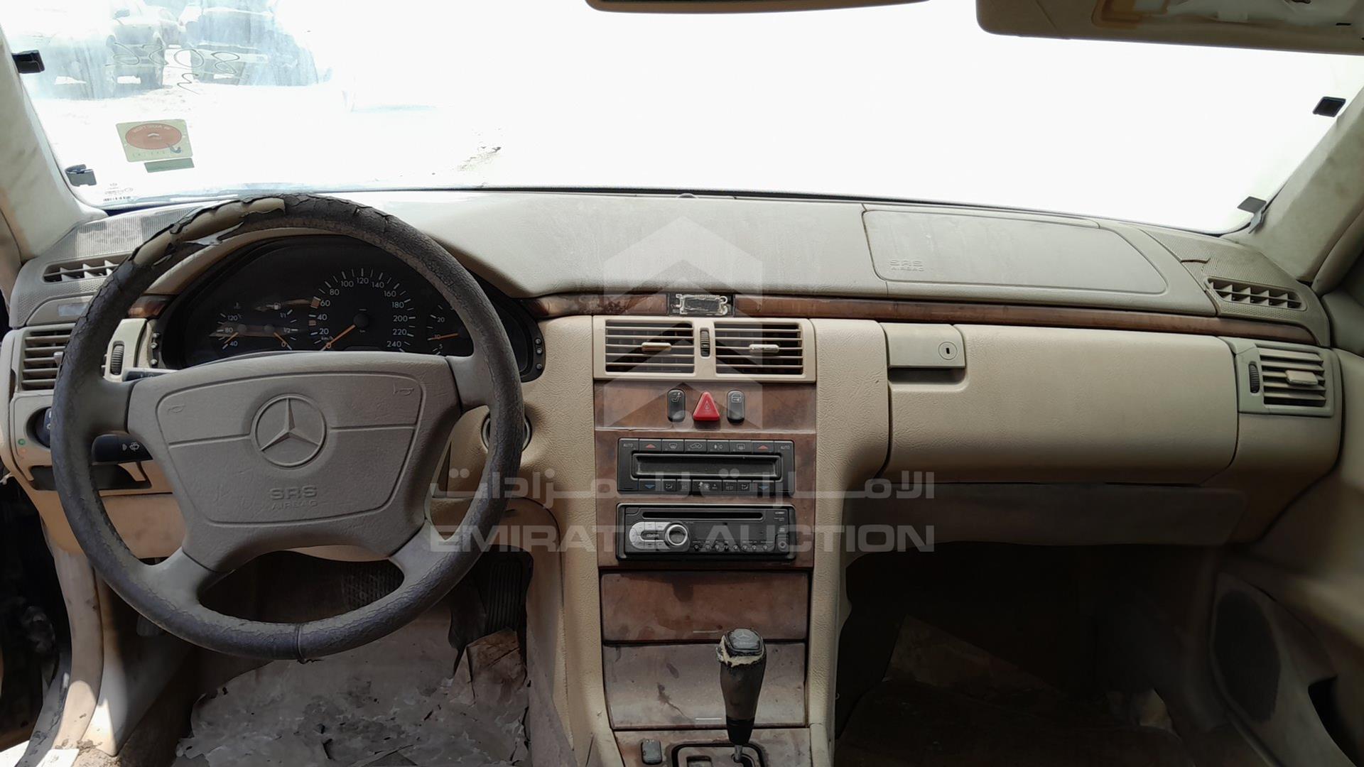 0 MERCEDES --- VIN: WDB2100611A788742