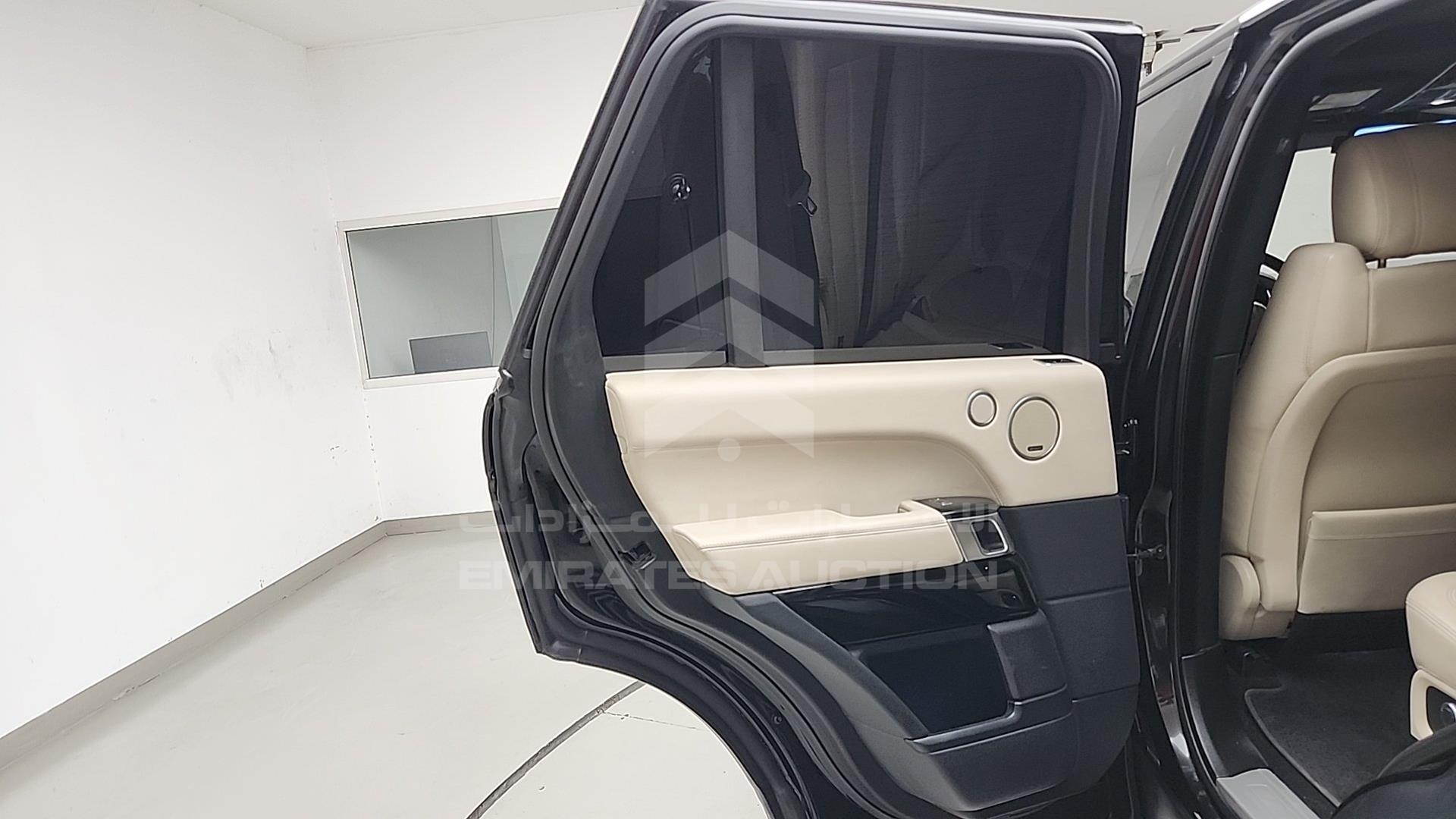 2016 RANGE ROVER VOGUE VIN: SALGS2EF7GA271104