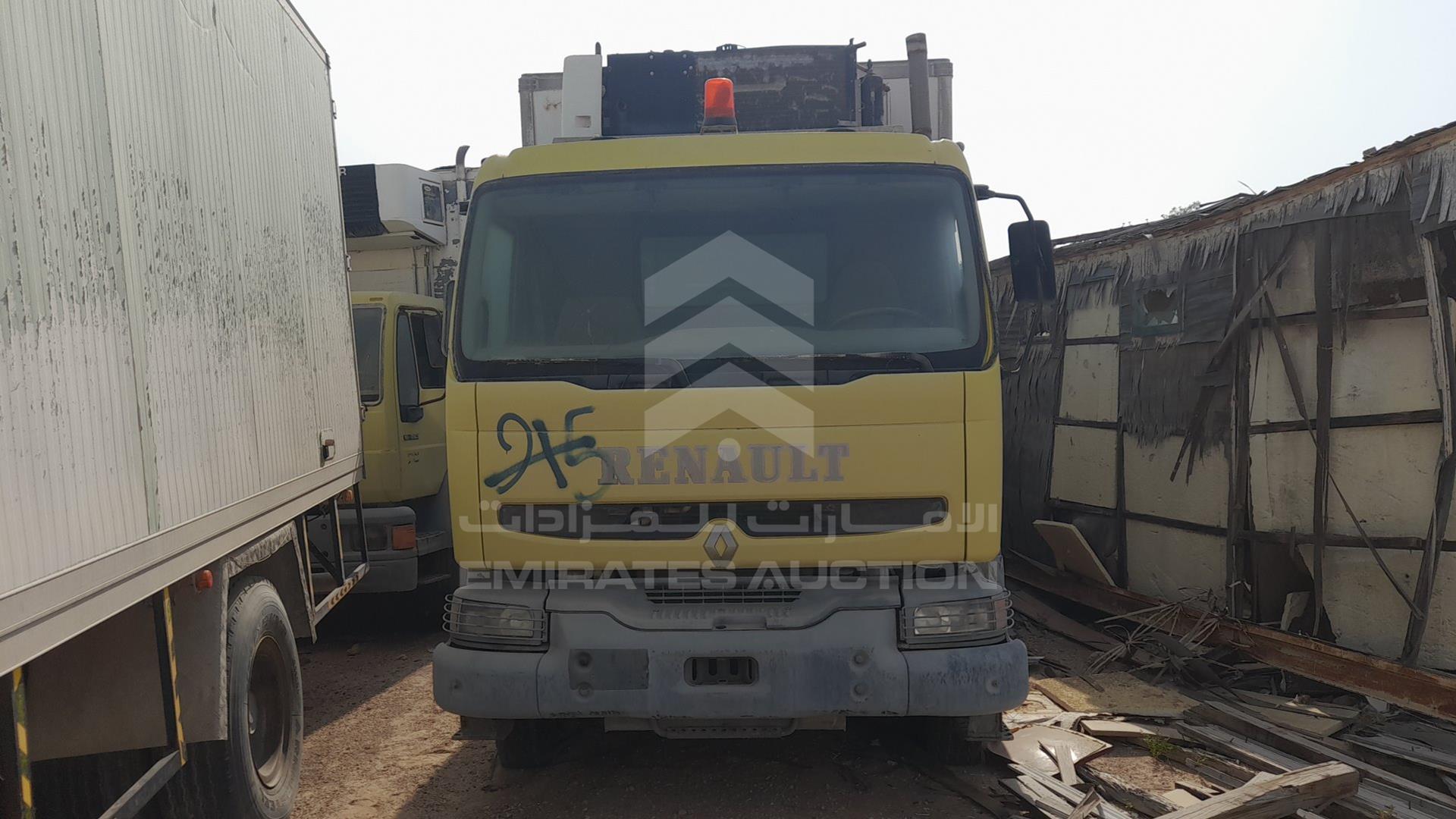 0 RENAULT --- VIN: VF633AXB02E102837