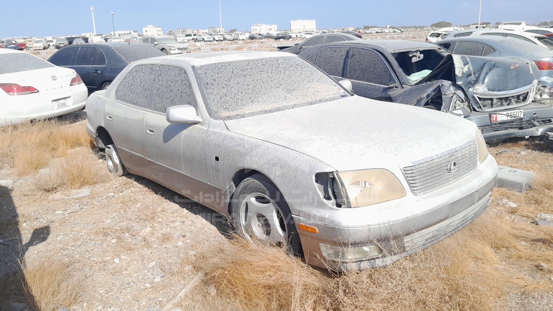 1999 LEXUS LS400 VIN: JT153UF2000140110