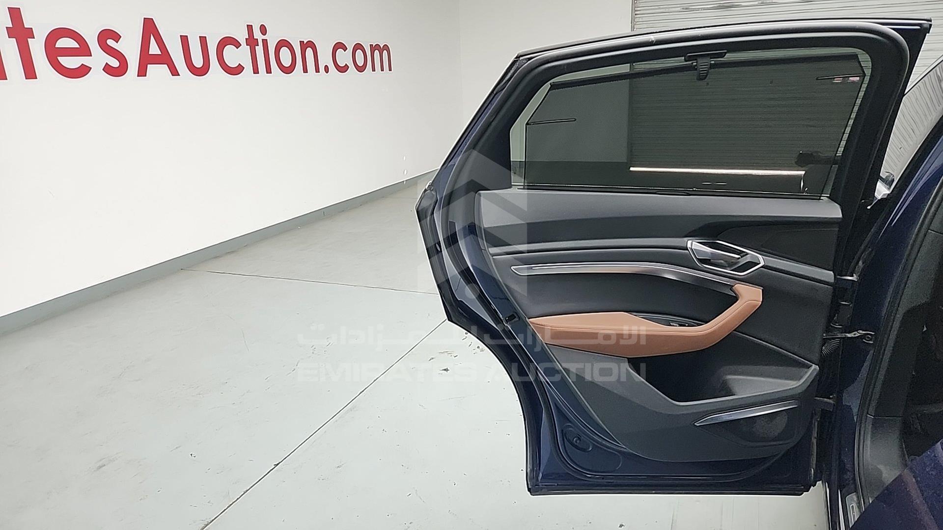 2022 AUDI E-TRON VIN: WA1ZZZGE0NB037591