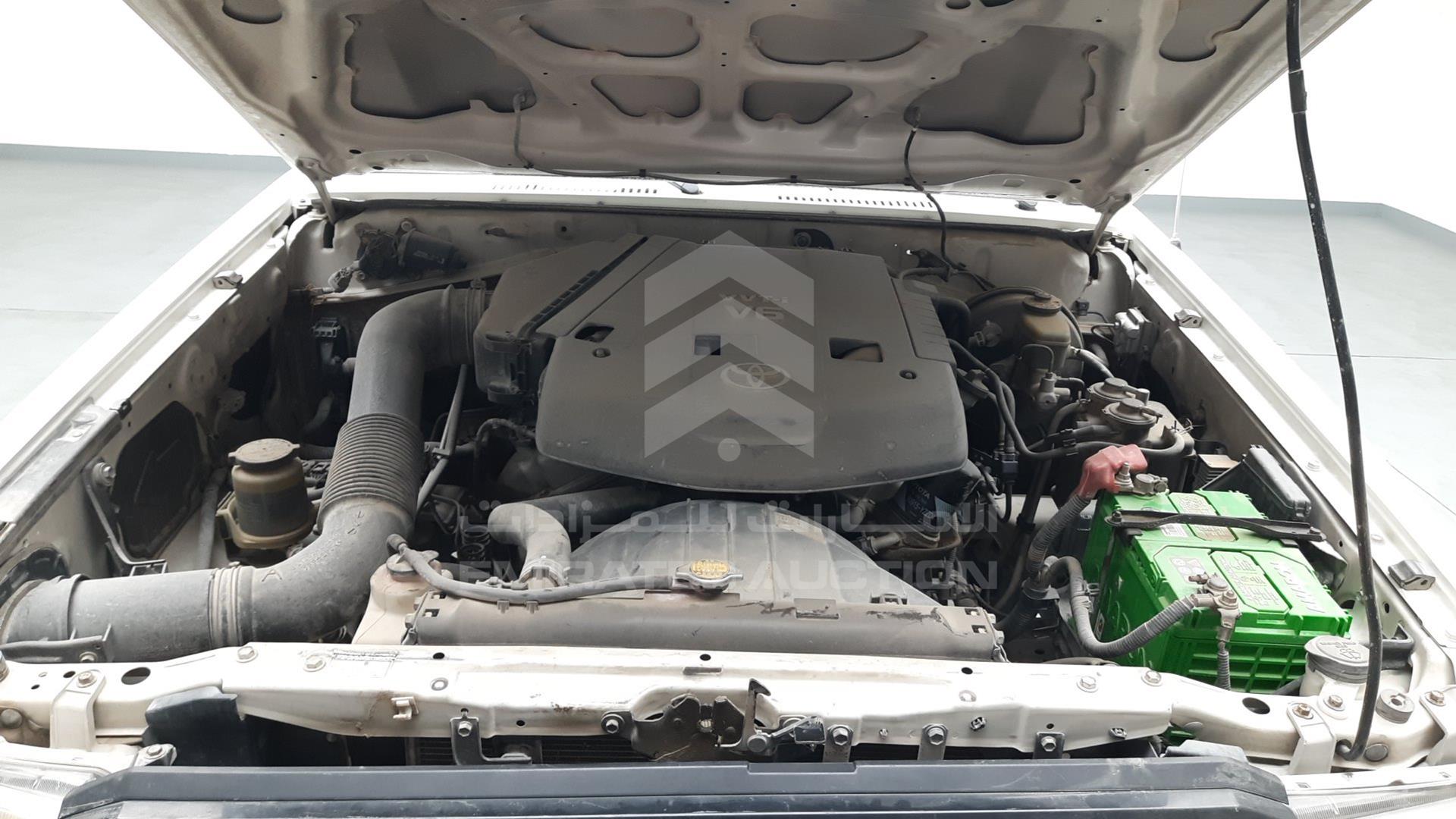 2010 TOYOTA LAND CRUISER VIN: JTFLU71J6A4302704