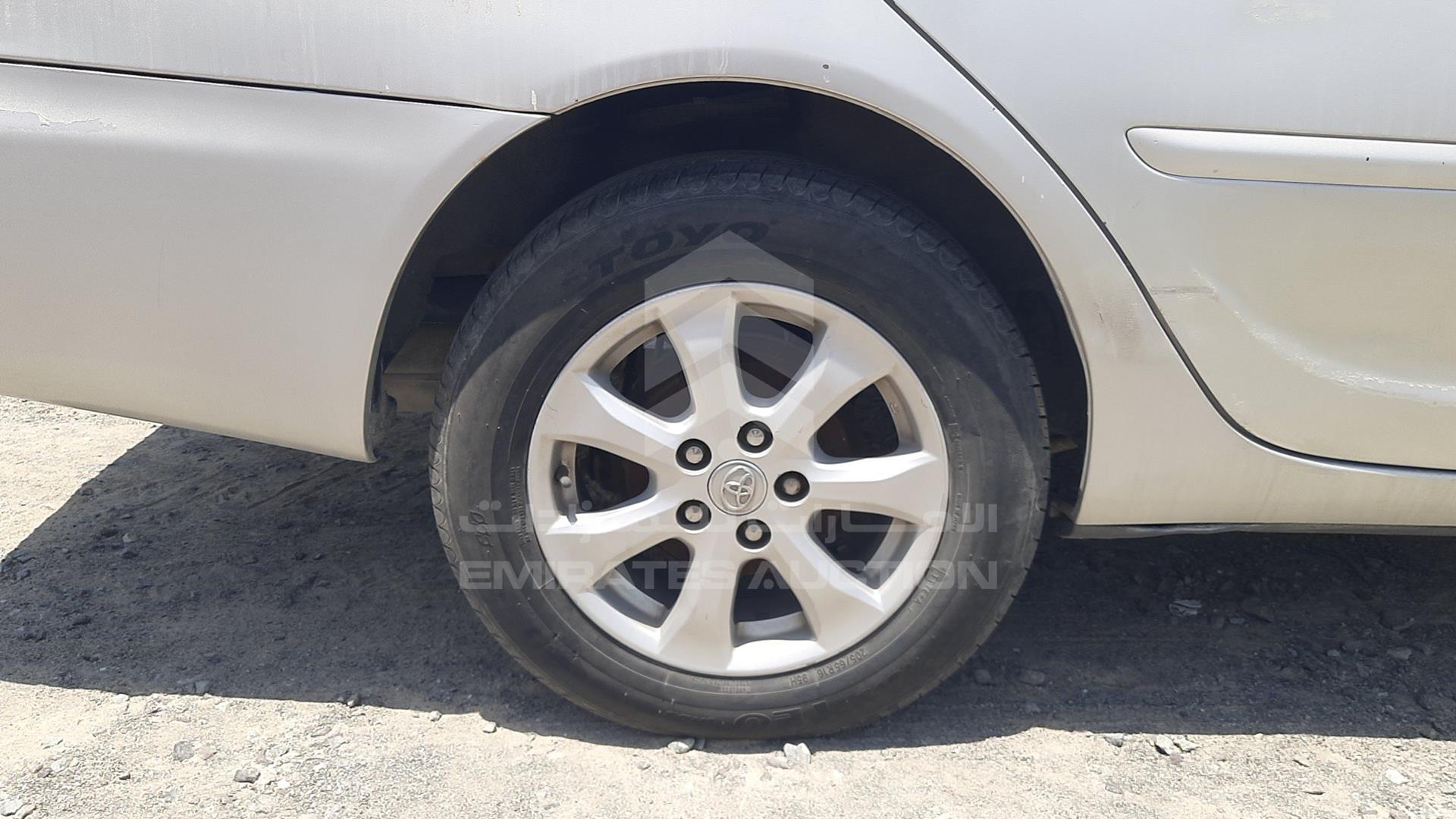 2005 TOYOTA CAMRY VIN: 4T1BE32K15U986614
