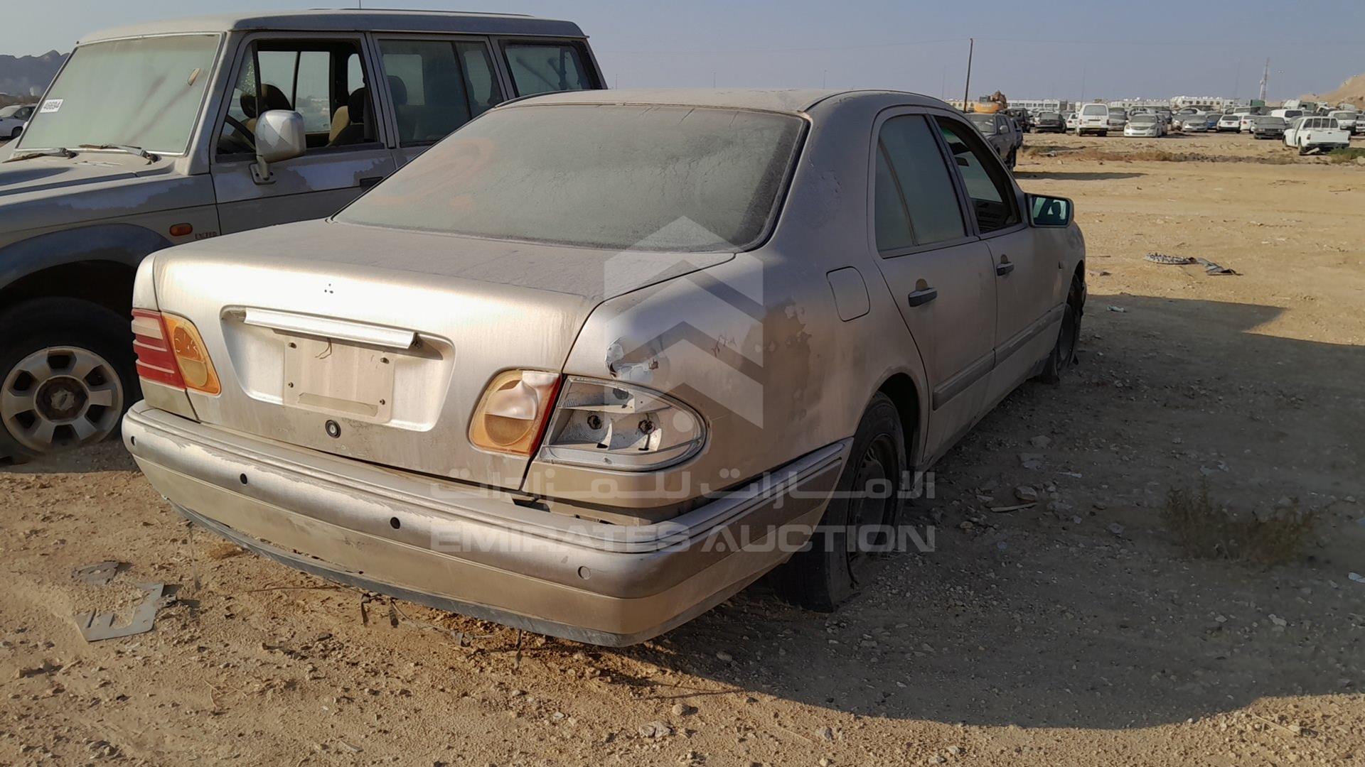 0 MERCEDES --- VIN: WDB2100631A624498