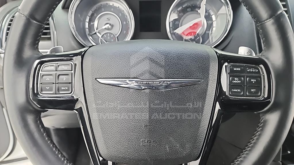 2C3CCABG4DH528845 - 2013 CHRYSLER 300 - #526252