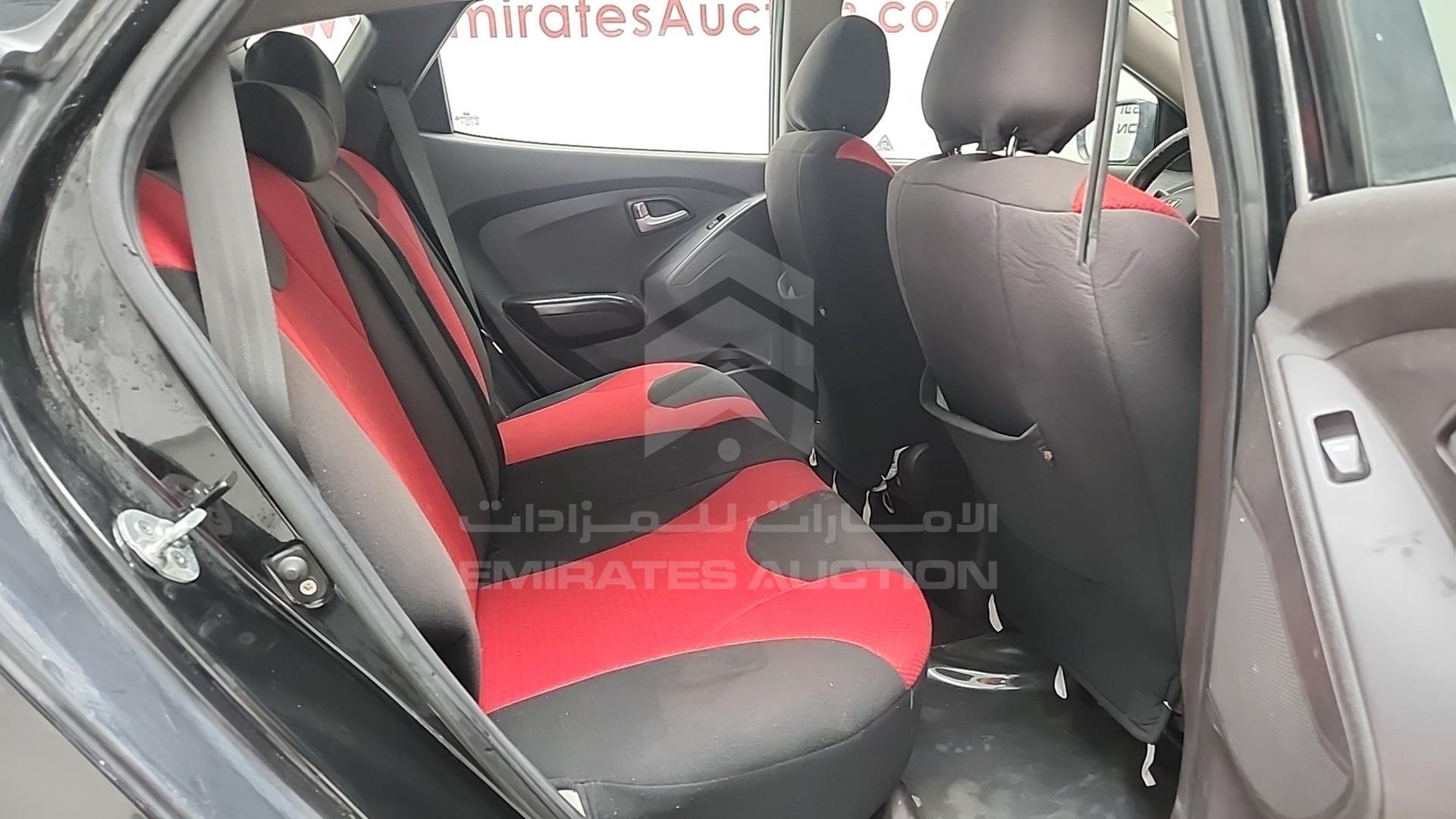 2013 HYUNDAI TUCSON VIN: KMHJT81BXDU630516