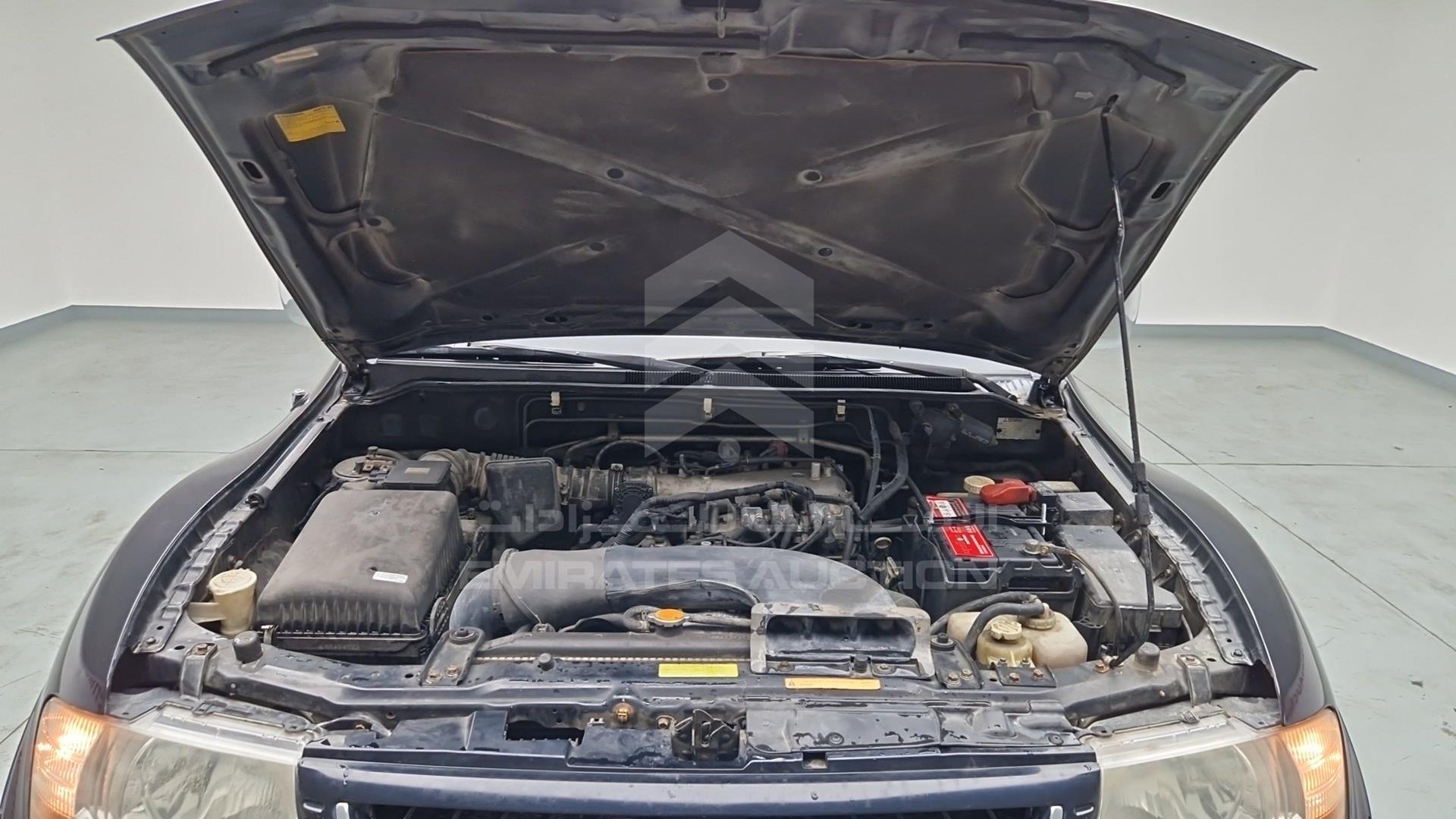 2006 MITSUBISHI PAJERO VIN: JMYMRV63W6J705247