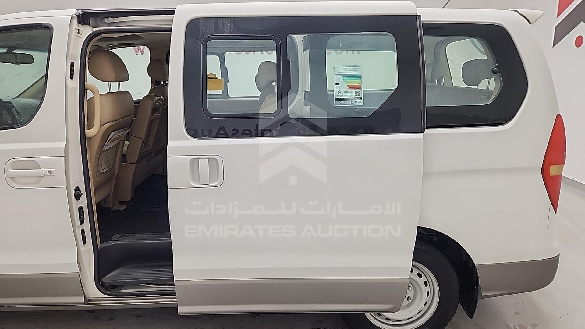 2018 HYUNDAI H1 VIN: KMJWA37R2JU946859