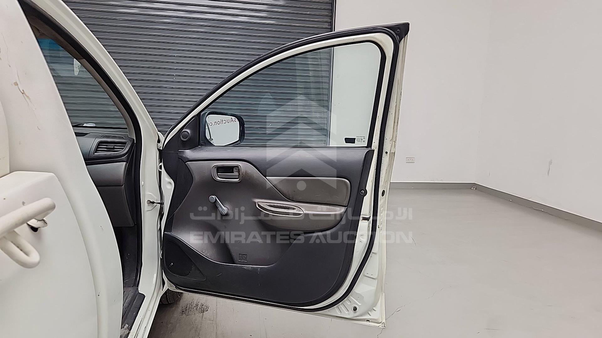 2016 MITSUBISHI L 200 VIN: MMBENKJ40GH046627