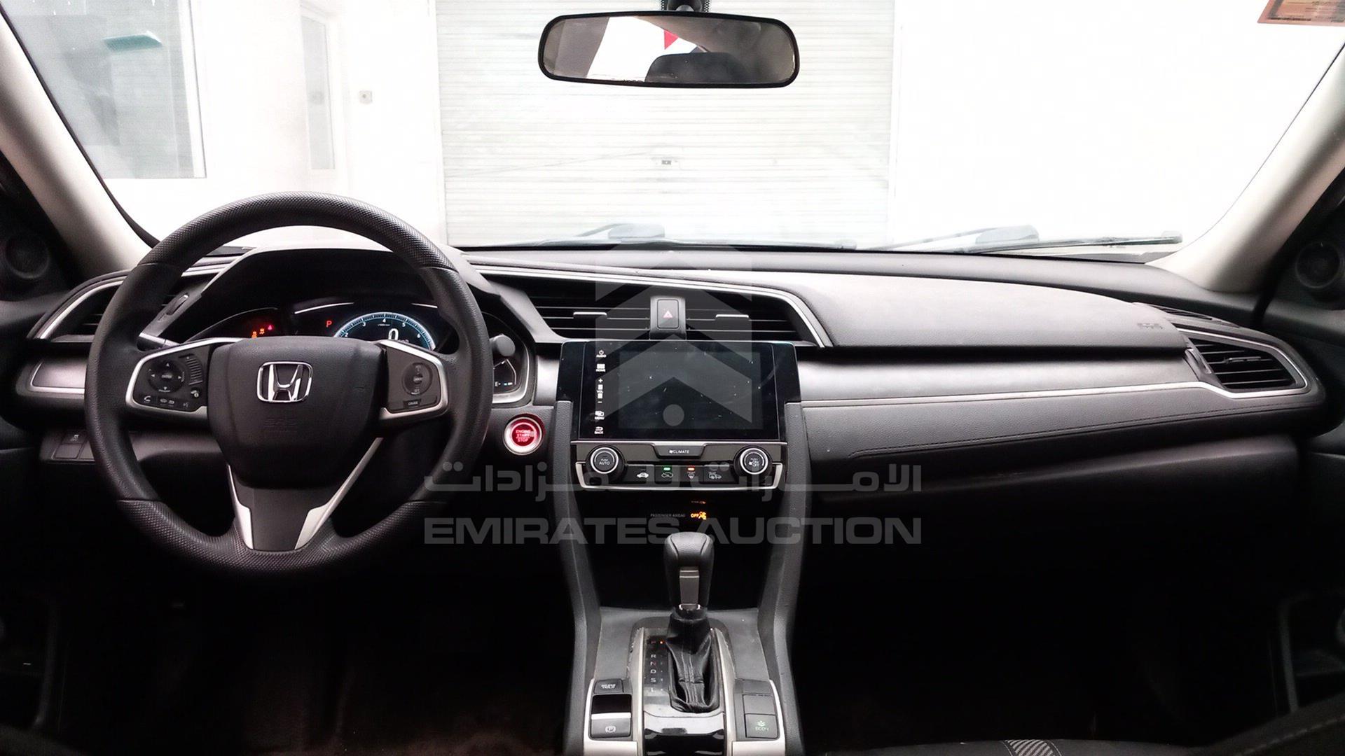 2018 HONDA CIVIC VIN: 2HGFC2F72JH501715
