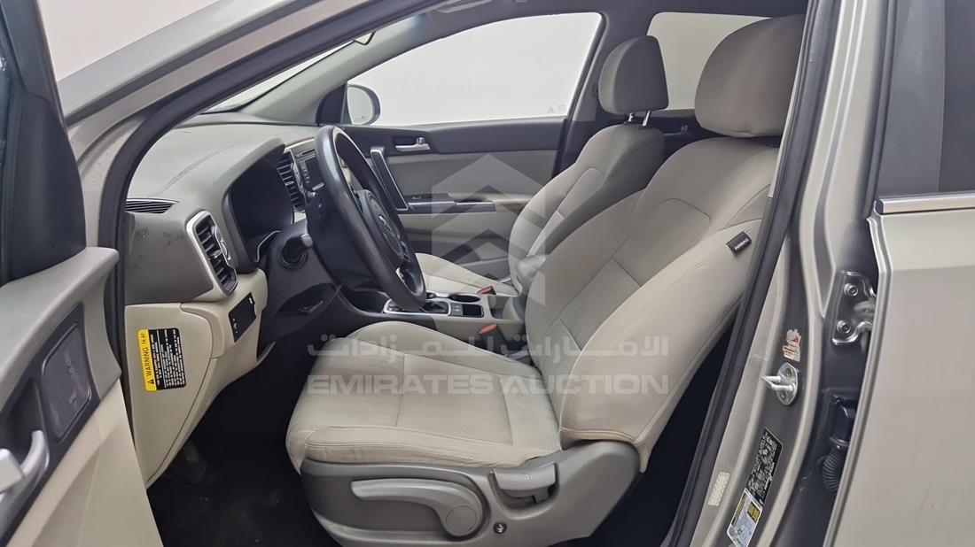 كيا سبورتيج 2019 — زاوية السائق الأمامية اليسرى — صورة 17