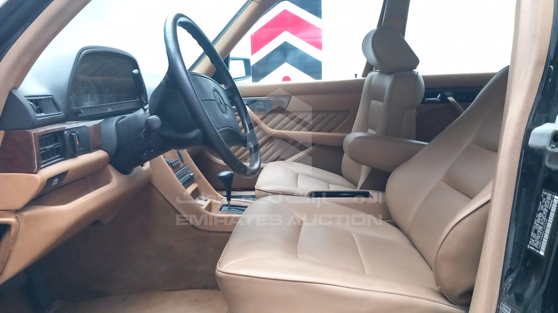 1990 MERCEDES SEL 560 VIN: WDBCA39E2LA503245