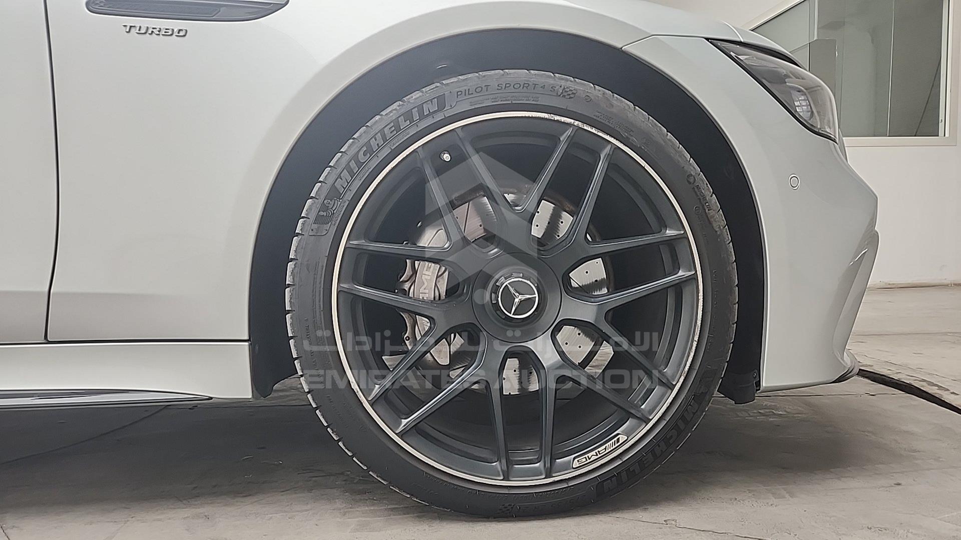 2019 MERCEDES GT 43 AMG VIN: WDD7X5JB8KA007031