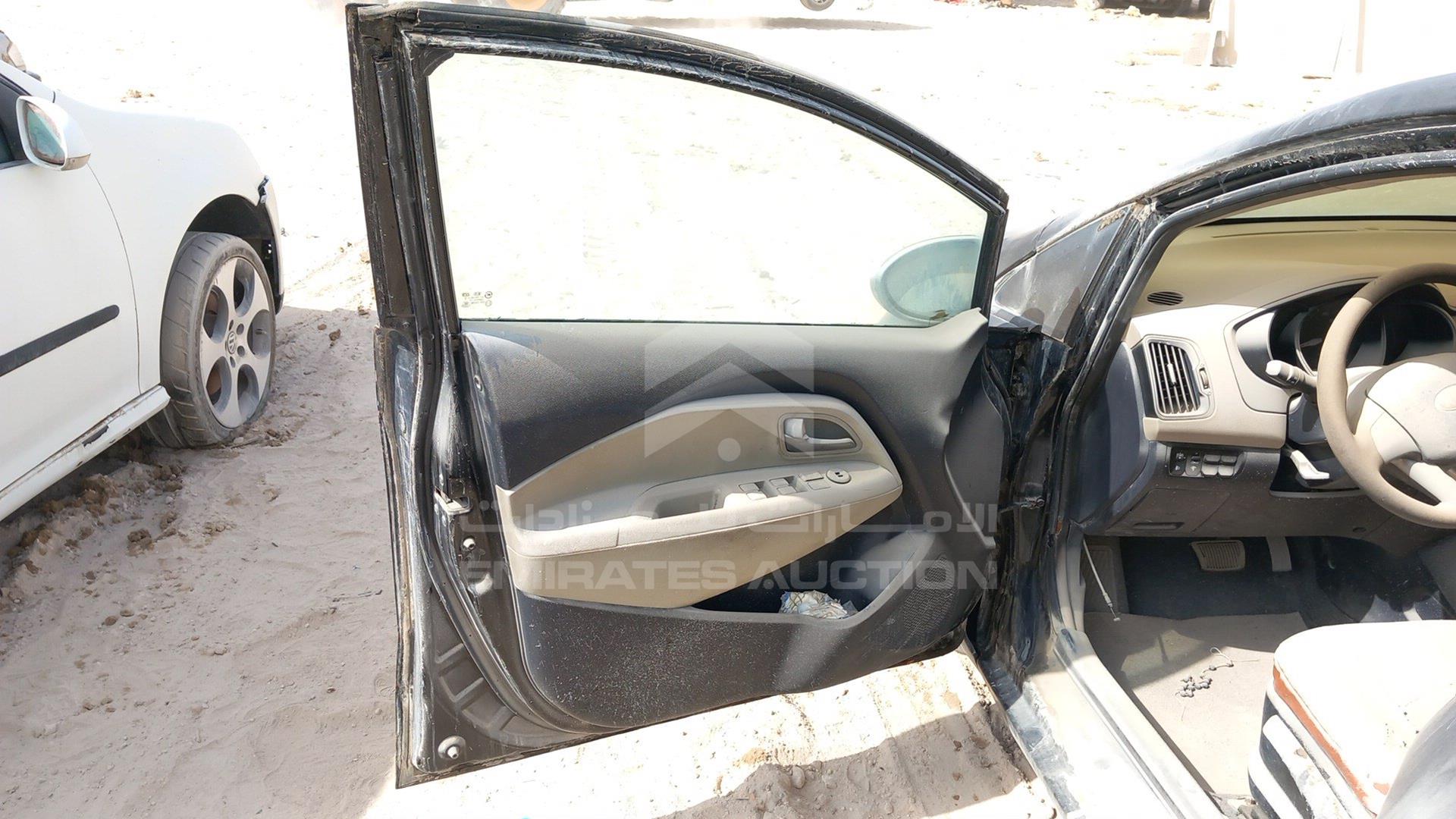 2014 KIA RIO VIN: KNADN4128E6339147
