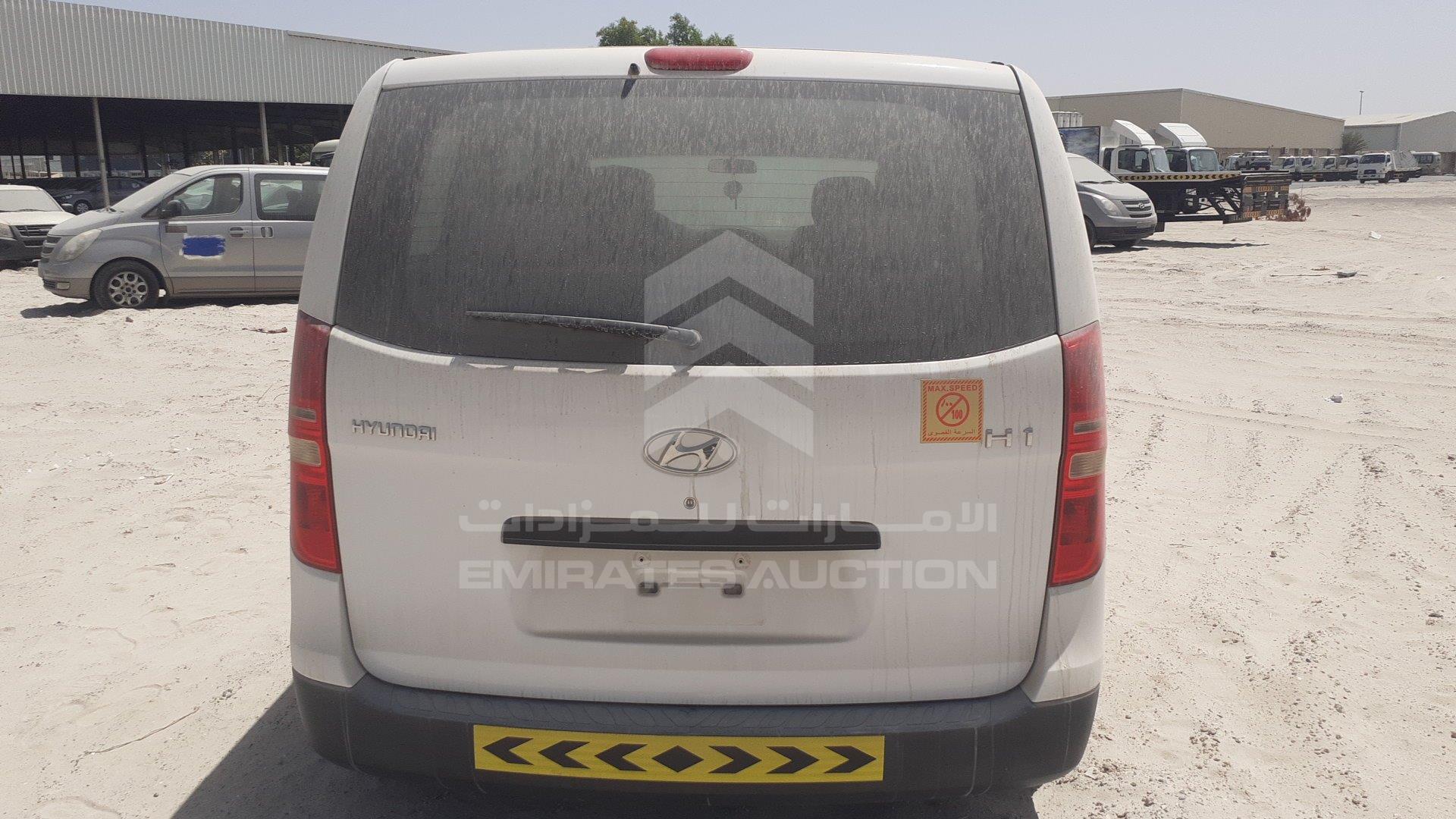 KMJWA37R0CU440854 - 2012 Hyundai H1 - #357798