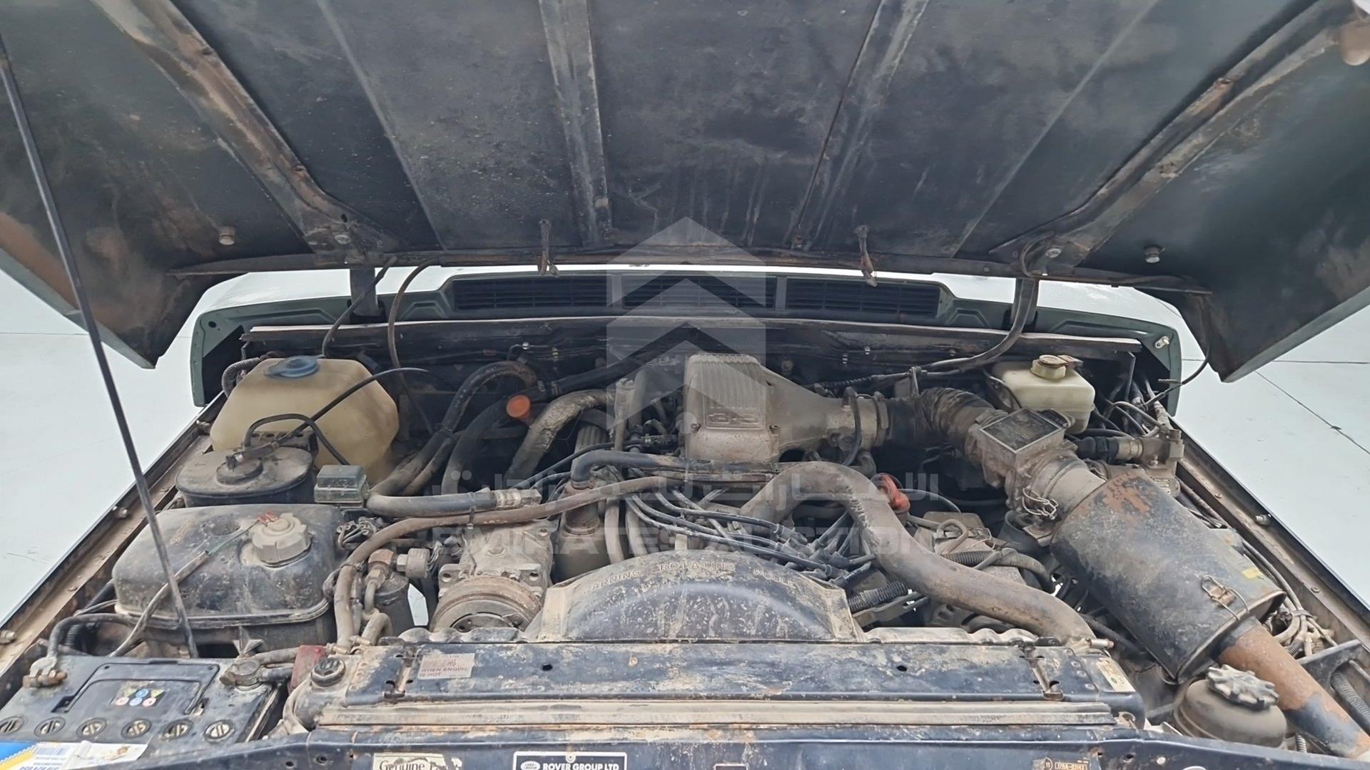 1984 LAND ROVER RANGE ROVER VIN: SALLHAMM4GA421015