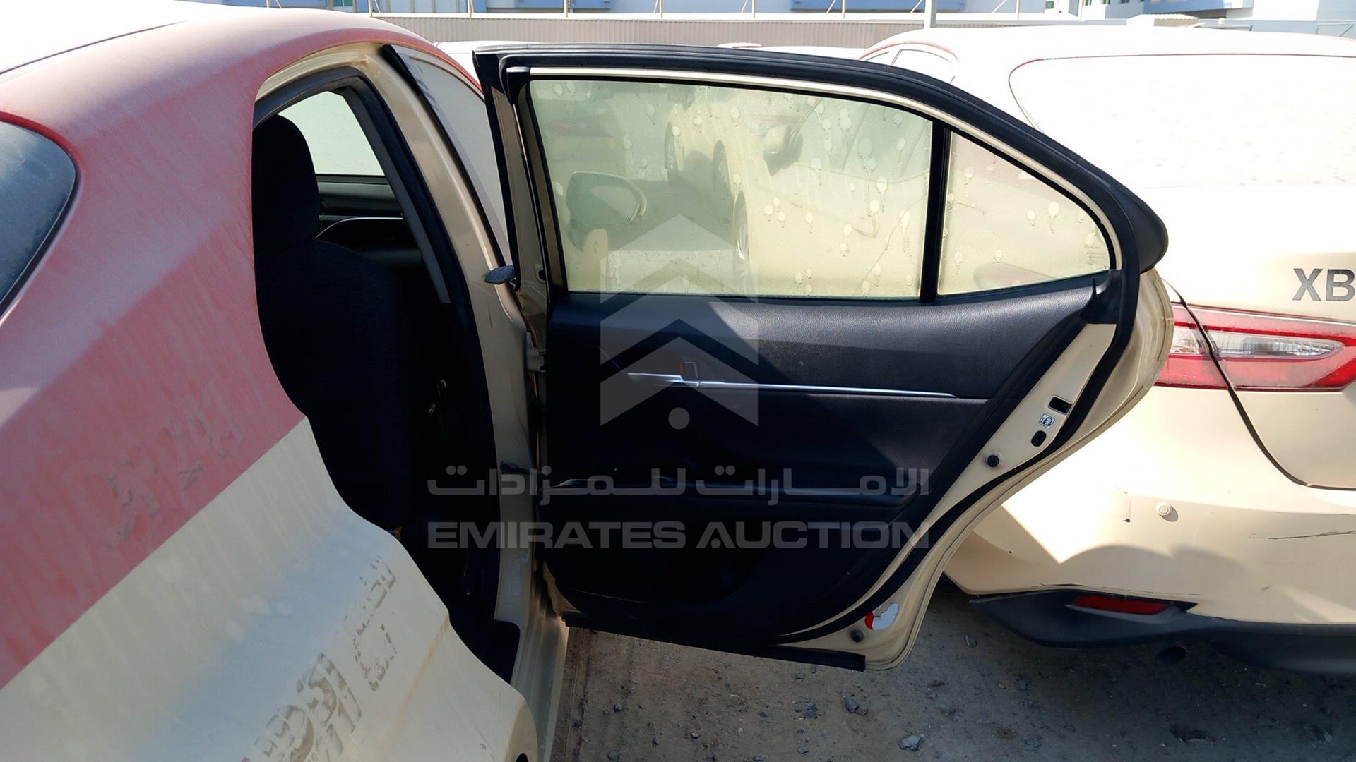 2018 TOYOTA CAMRY VIN: JTNB29HK3J3012376