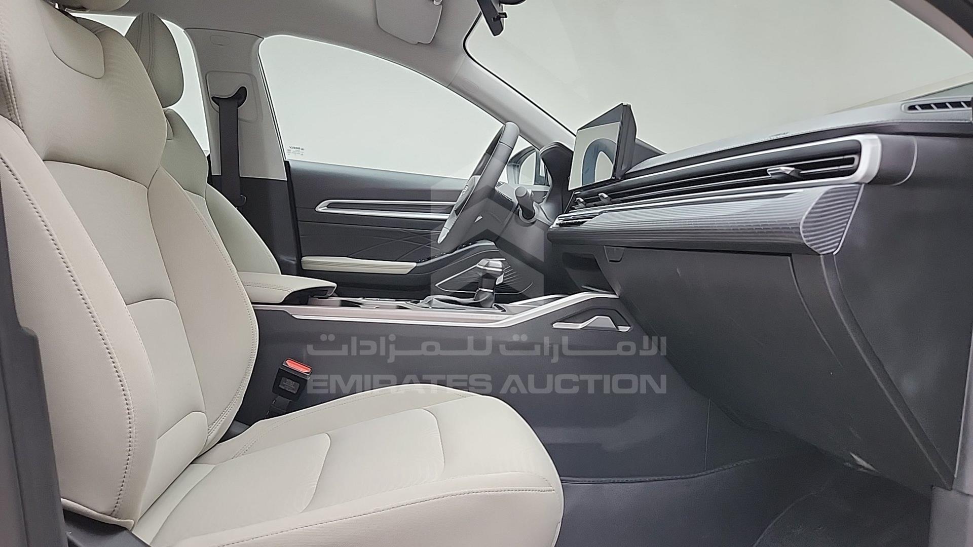 2024 GEELY EMGRAND VIN: LB3F31S23RG015091