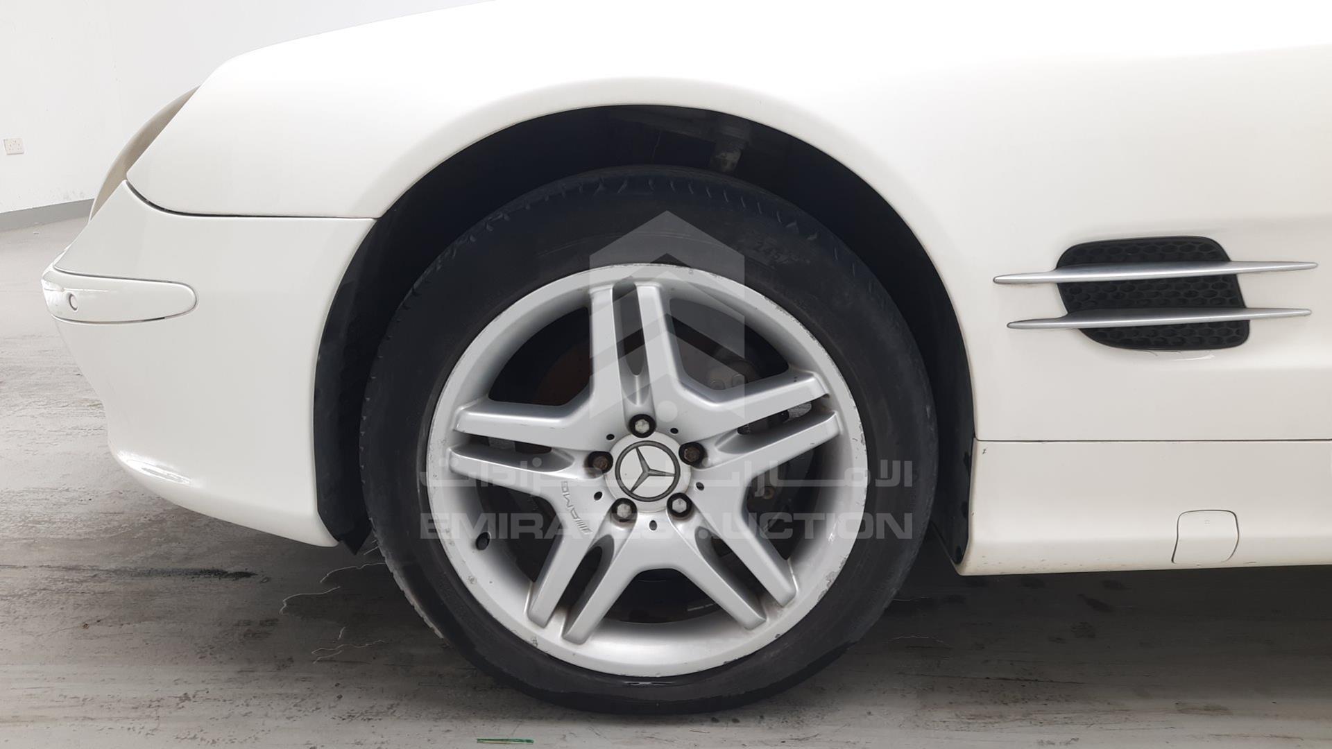 2005 MERCEDES SL 500 VIN: WDB2304671F088747
