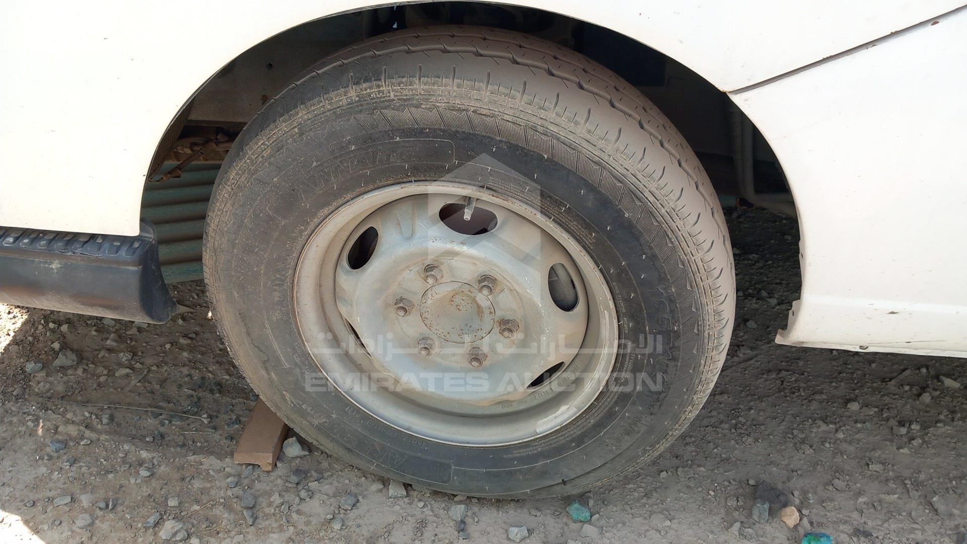 2013 NISSAN URVAN VIN: JN6AE54S7DX030010