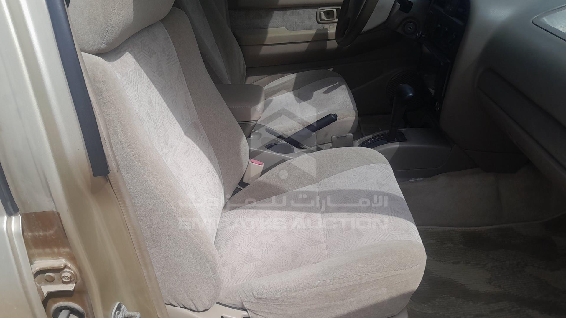 2002 NISSAN PATHFINDER VIN: JN8AR05Y92W523305