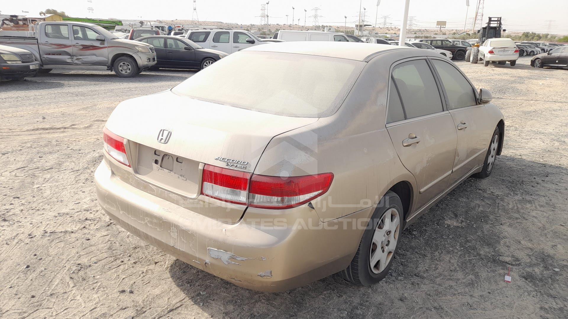 2005 HONDA ACCORD VIN: JHMCM56715C401032