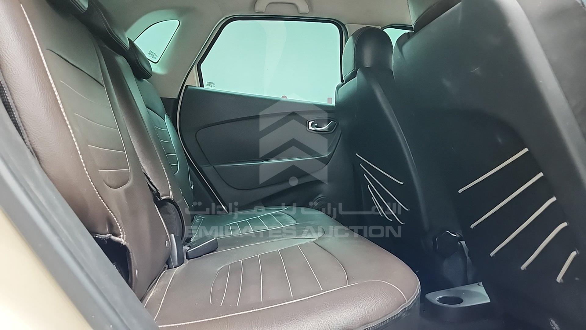 2017 RENAULT CAPTUR VIN: VF12RRJR2HW536603