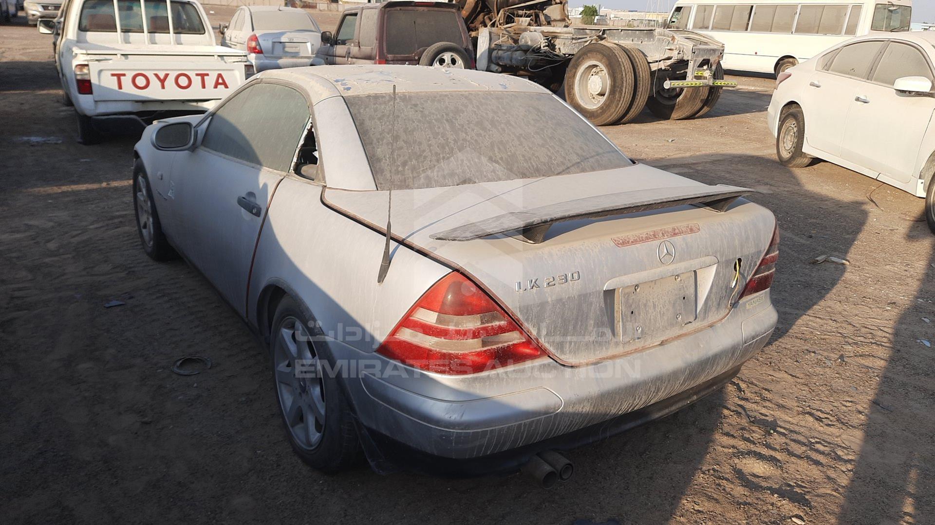 2000 MERCEDES SLK230 VIN: WDB1704471F164494