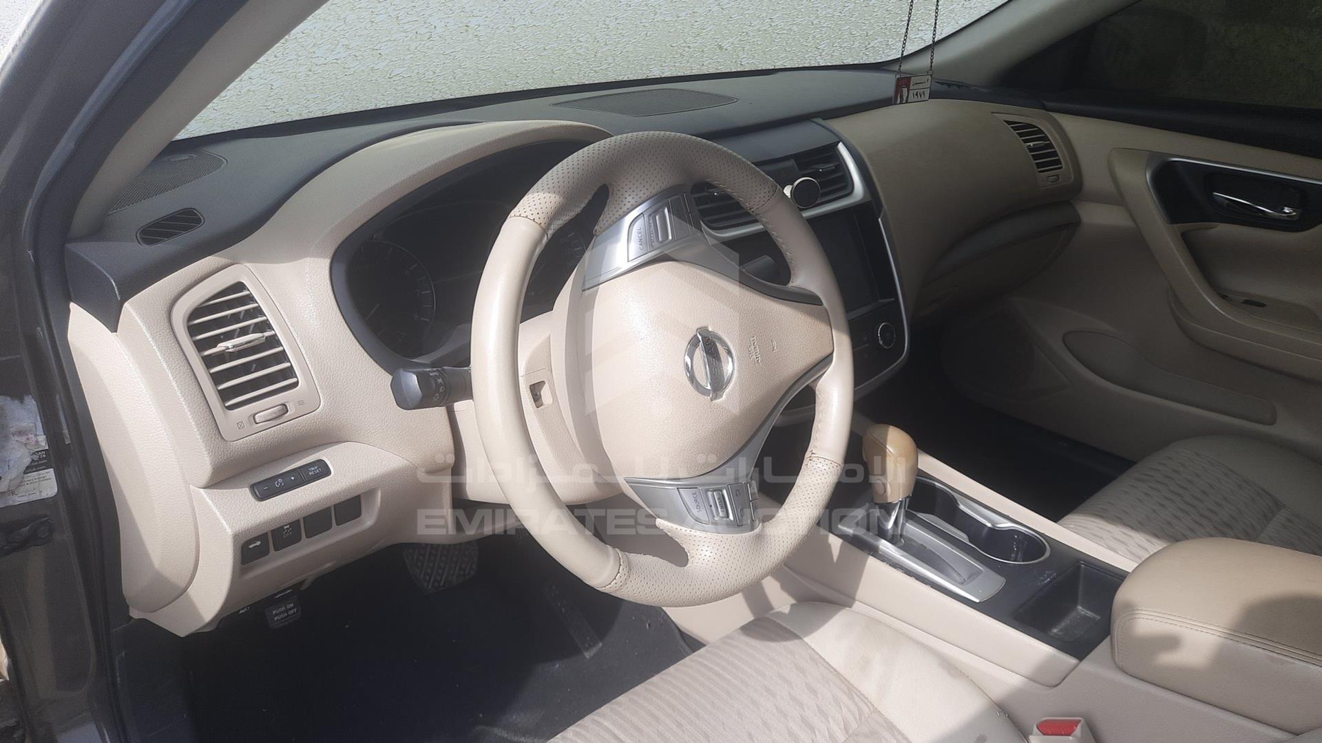 2017 NISSAN ALTIMA VIN: 1N4AL3A9XHC106708