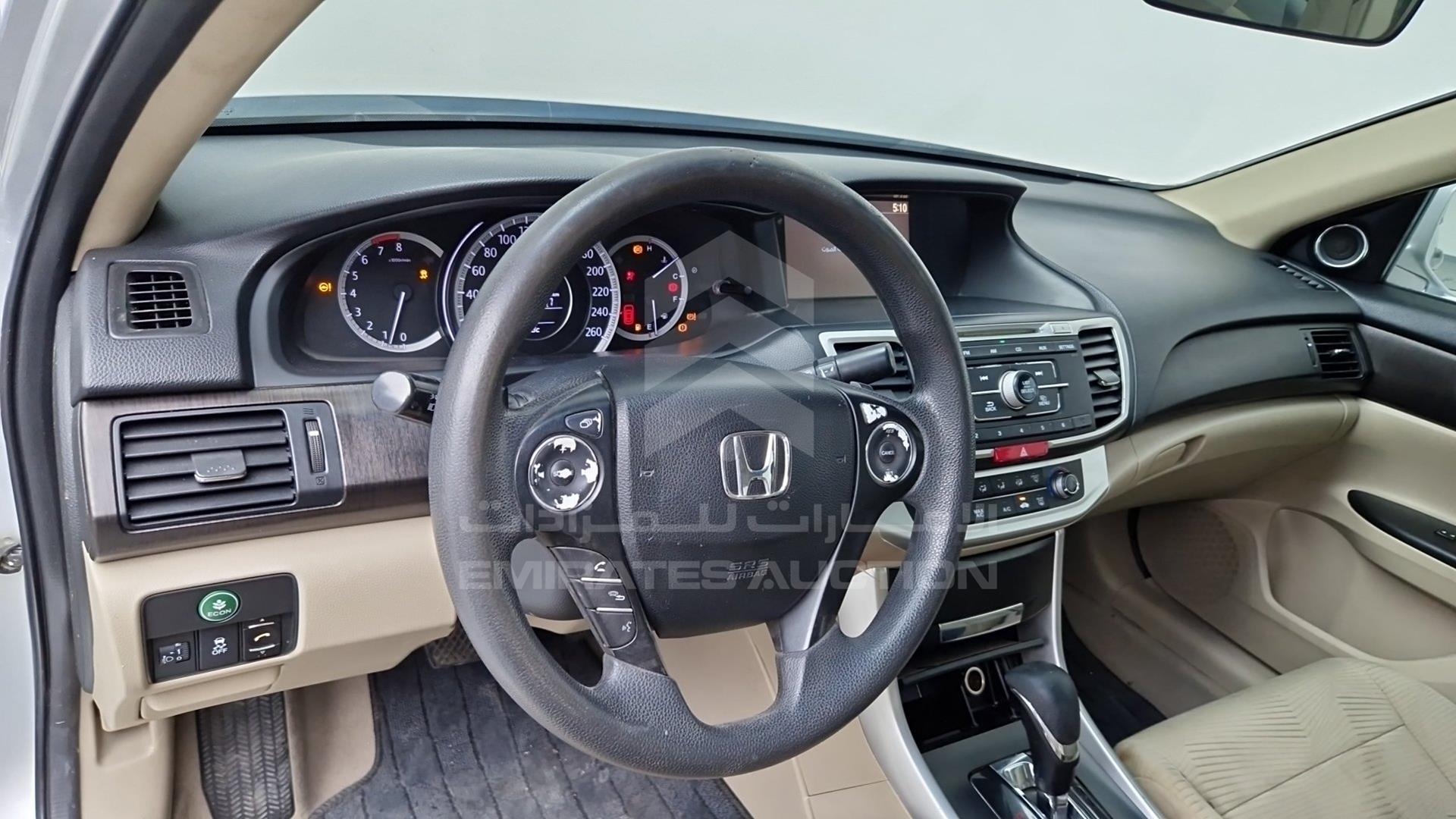 2015 HONDA ACCORD VIN: LUCCR2627F3414824