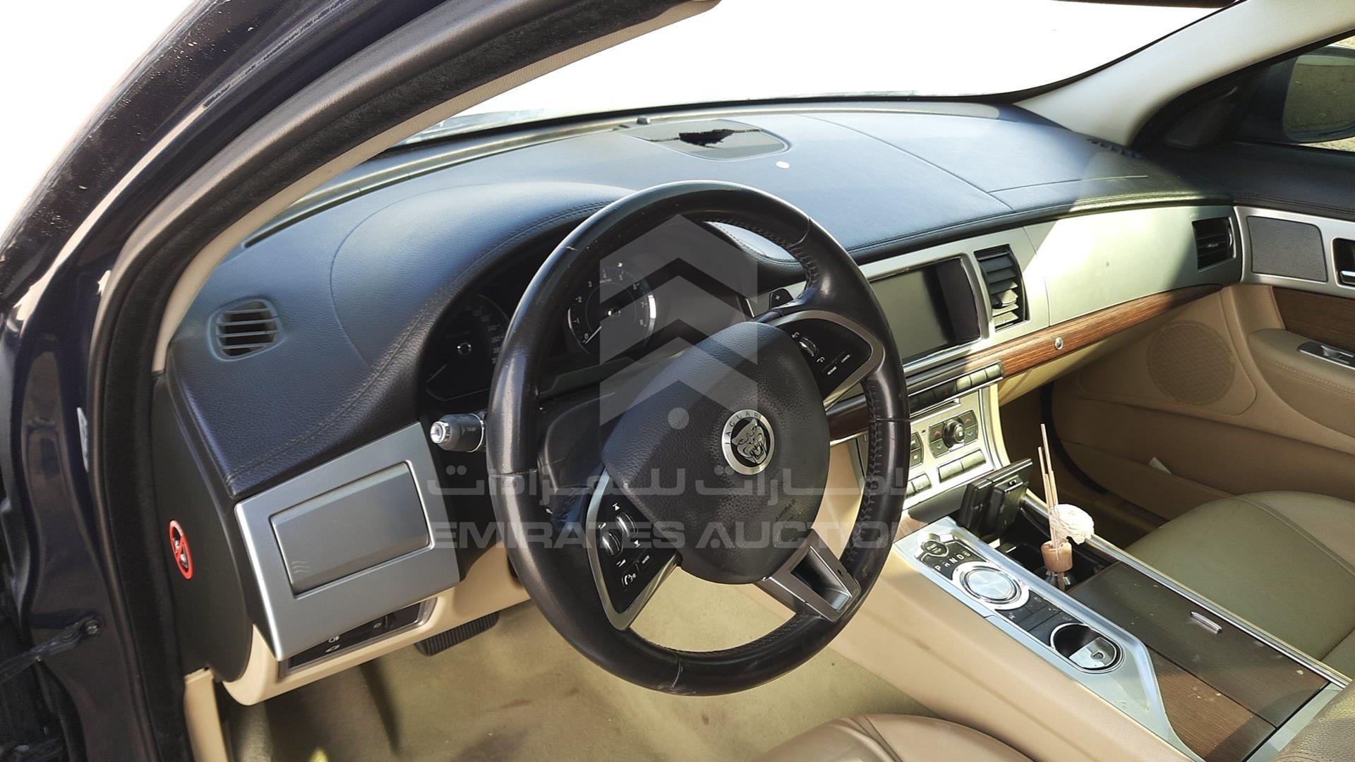 2013 JAGUAR XF VIN: SAJAA05N0DPS96786