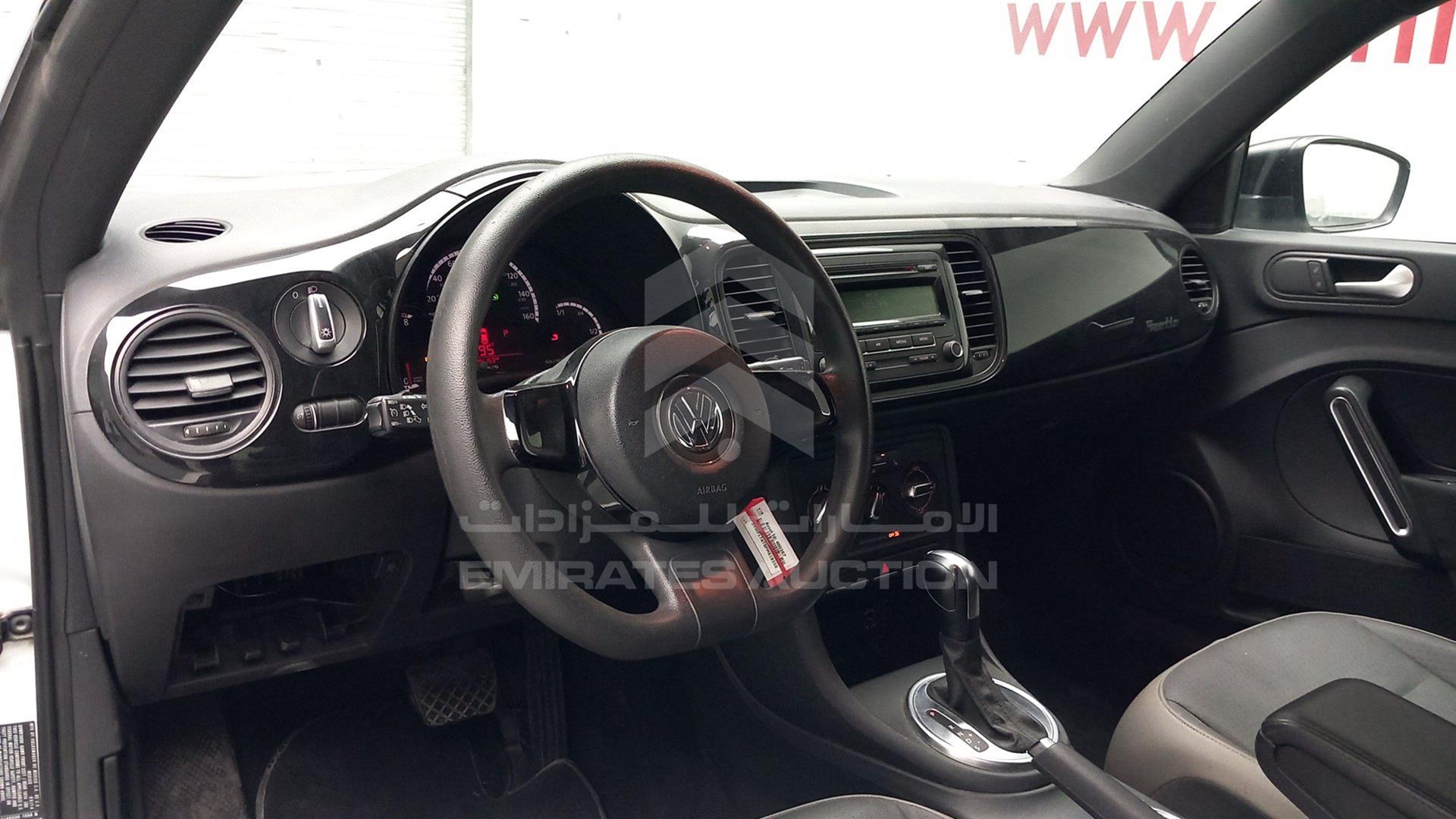 2015 VOLKSWAGEN BEETLE VIN: 3VWF17AT8FM619358