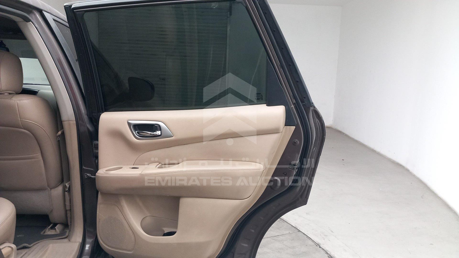 2015 NISSAN PATHFINDER VIN: 5N1AR2M5XFC653725