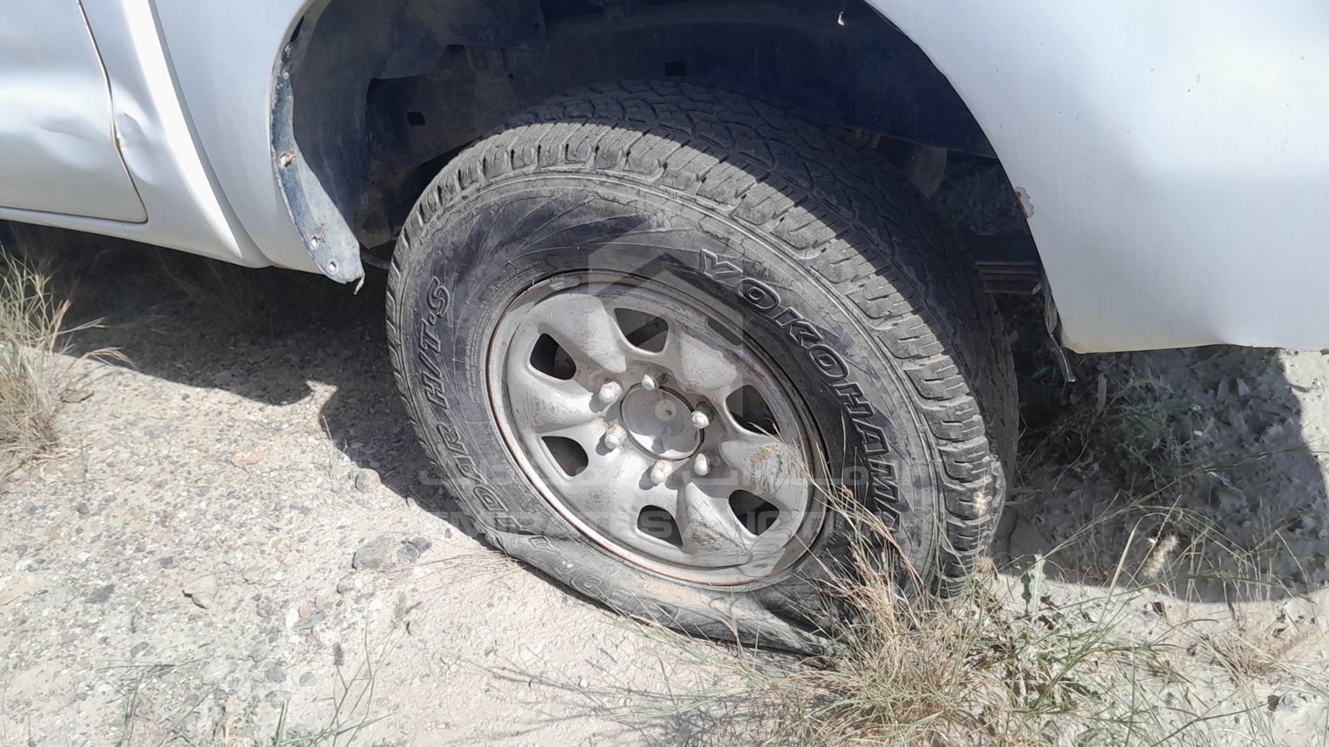 2008 TOYOTA HILUX VIN: MR0FX22G681309765