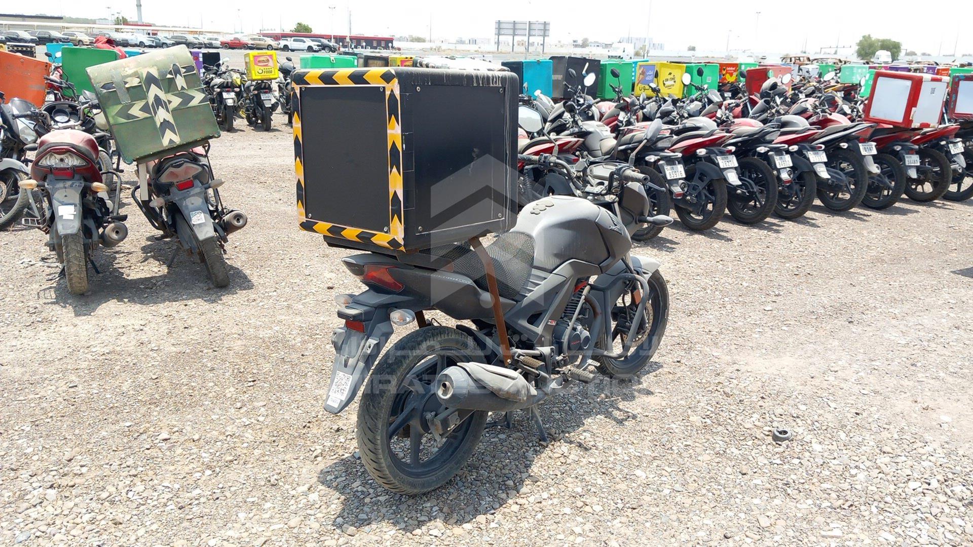 2021 HONDA UNICORN VIN: ME4KC20E7MA001304
