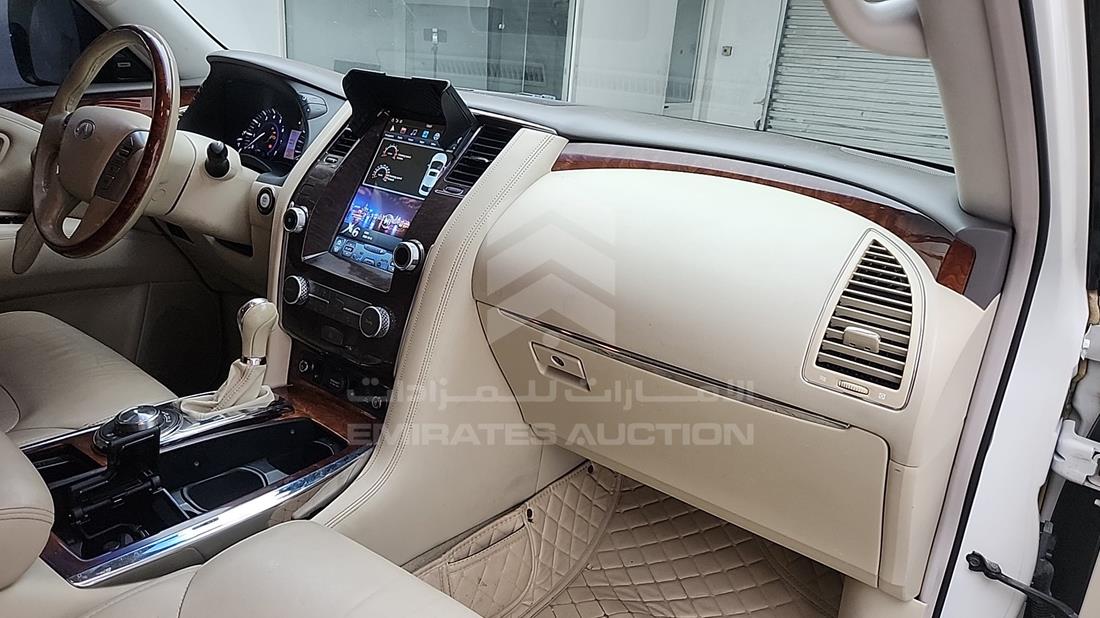 2015 Infiniti QX 80 — Front Right Passenger Dashboard View — Photo 31
