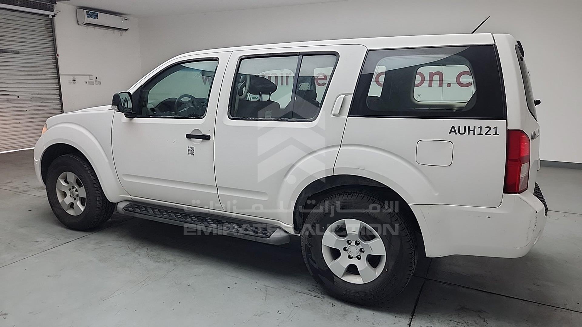 2015 NISSAN PATHFINDER VIN: VSKLR11A3FA579132