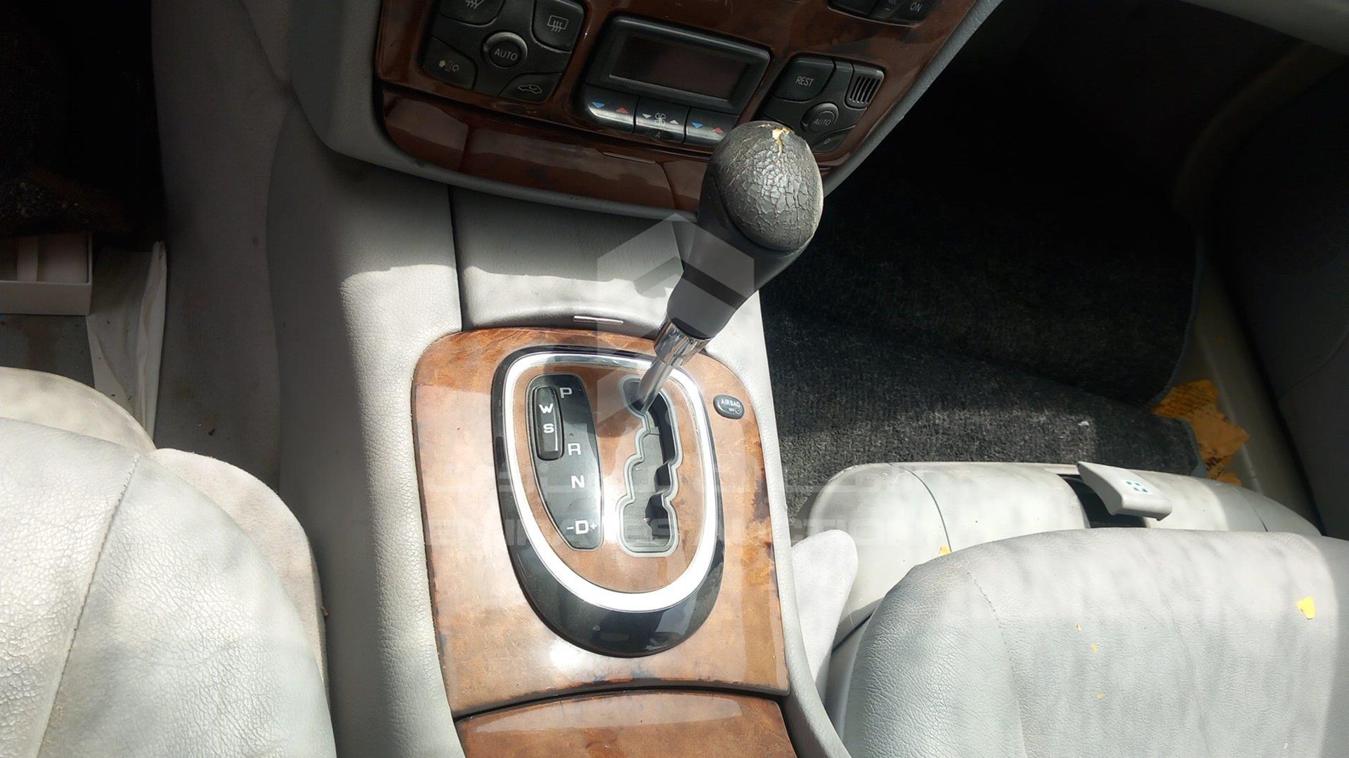 2002 MERCEDES S 320 VIN: WDB2201651A290613