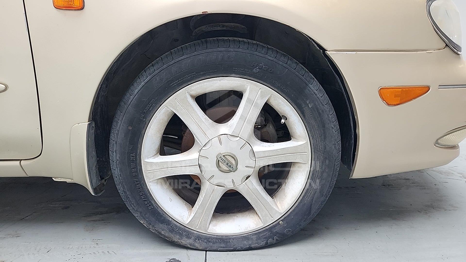2002 NISSAN MAXIMA VIN: JN1CA31SX2T574847